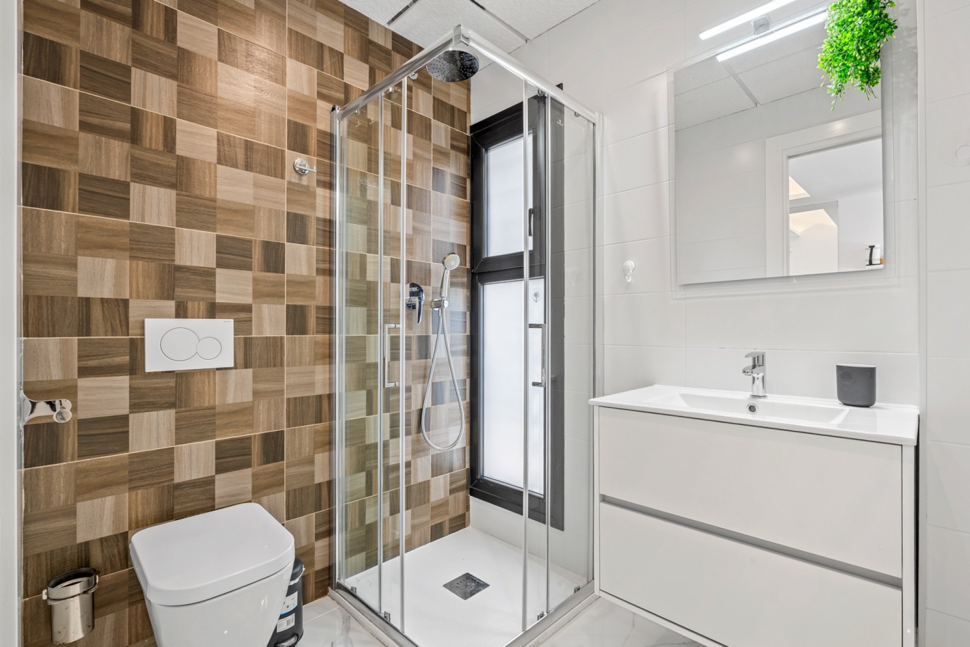 Resale - Apartment / Flat * - Guardamar del Segura * - El Raso*