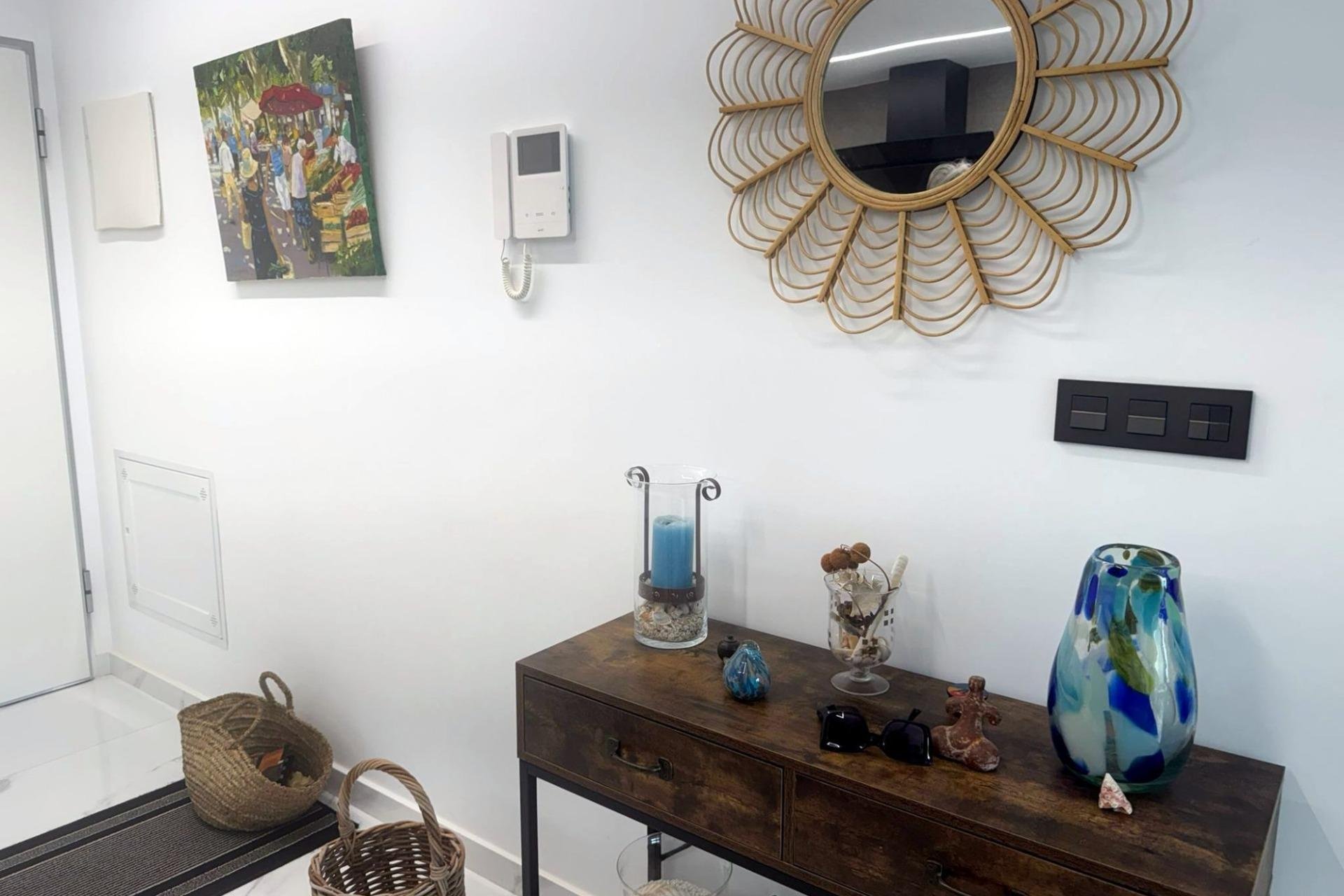 Resale - Apartment / Flat * - Guardamar del Segura * - El Raso *