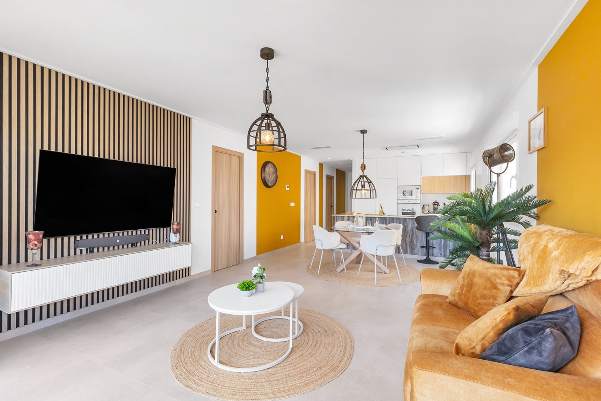 Resale - Apartment / Flat * - Guardamar del Segura * - El Raso *
