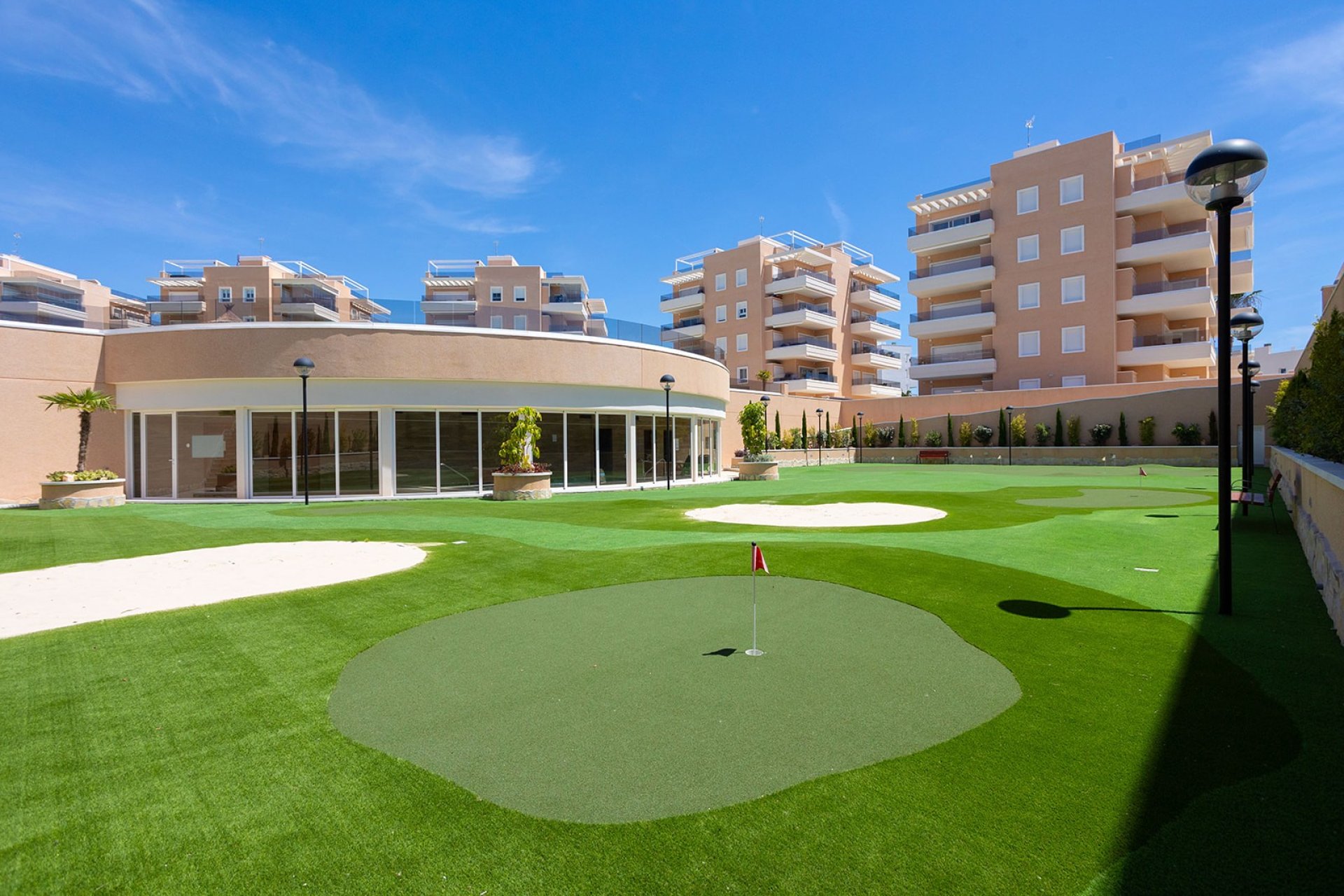 Resale - Apartment / Flat * - Guardamar del Segura * - El Raso *