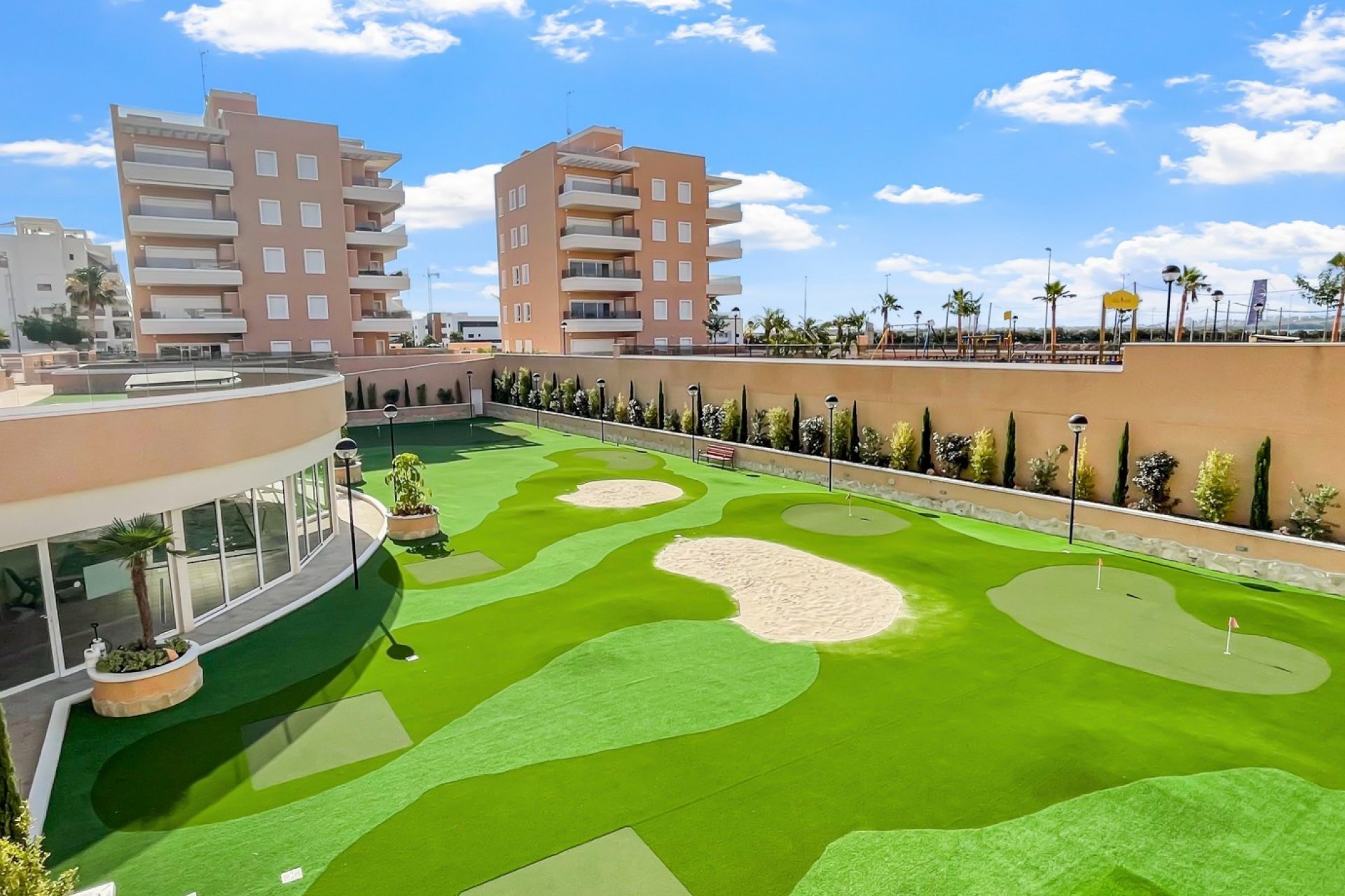 Resale - Apartment / Flat * - Guardamar del Segura * - El Raso *