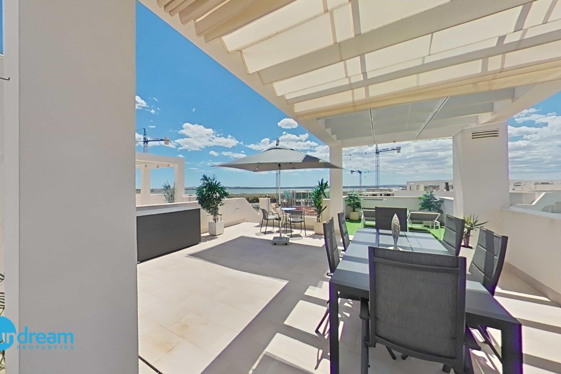 Resale - Apartment / Flat * - Guardamar del Segura * - El Raso *