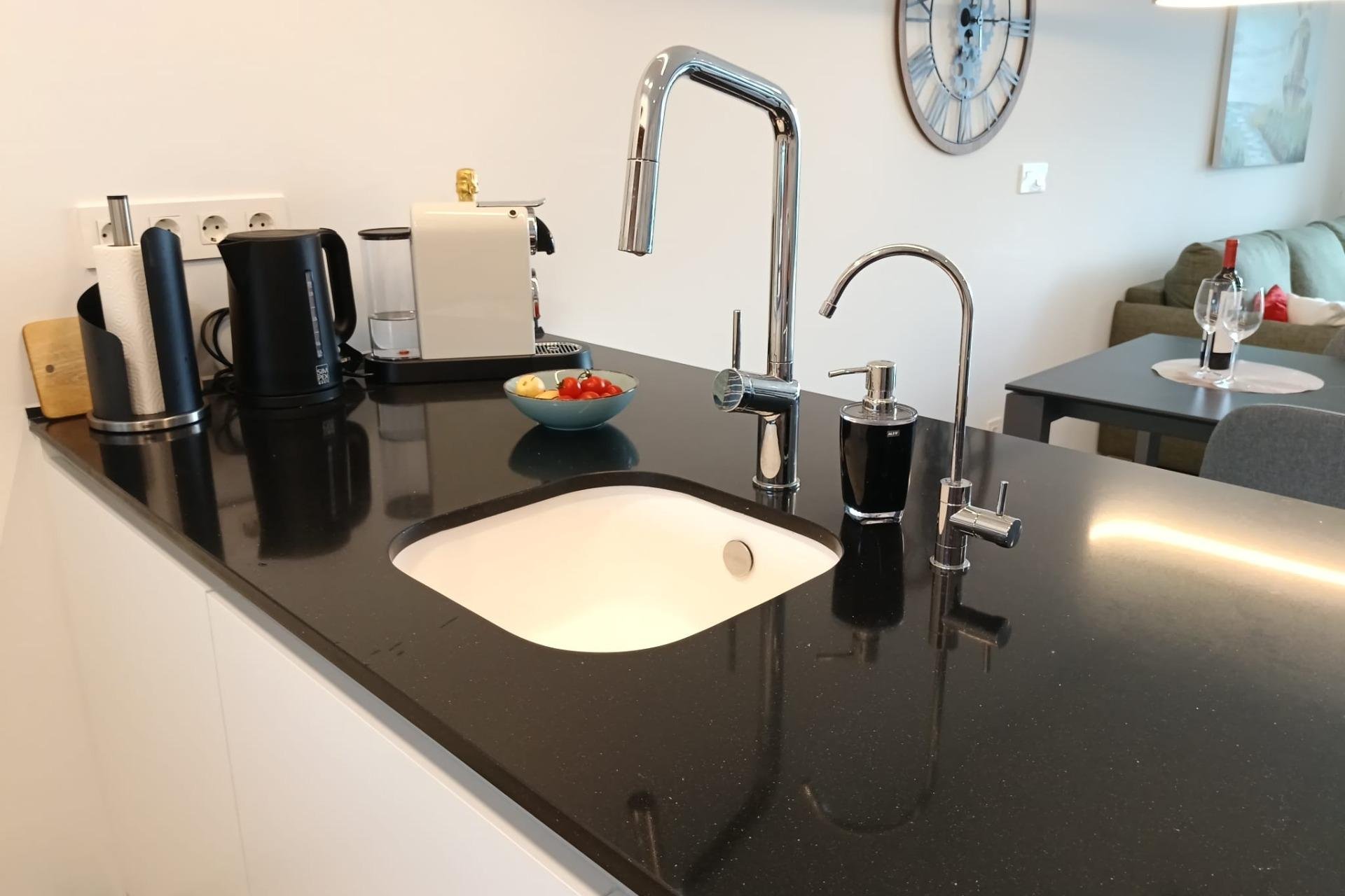 Resale - Apartment / Flat * - Guardamar del Segura * - El Raso *