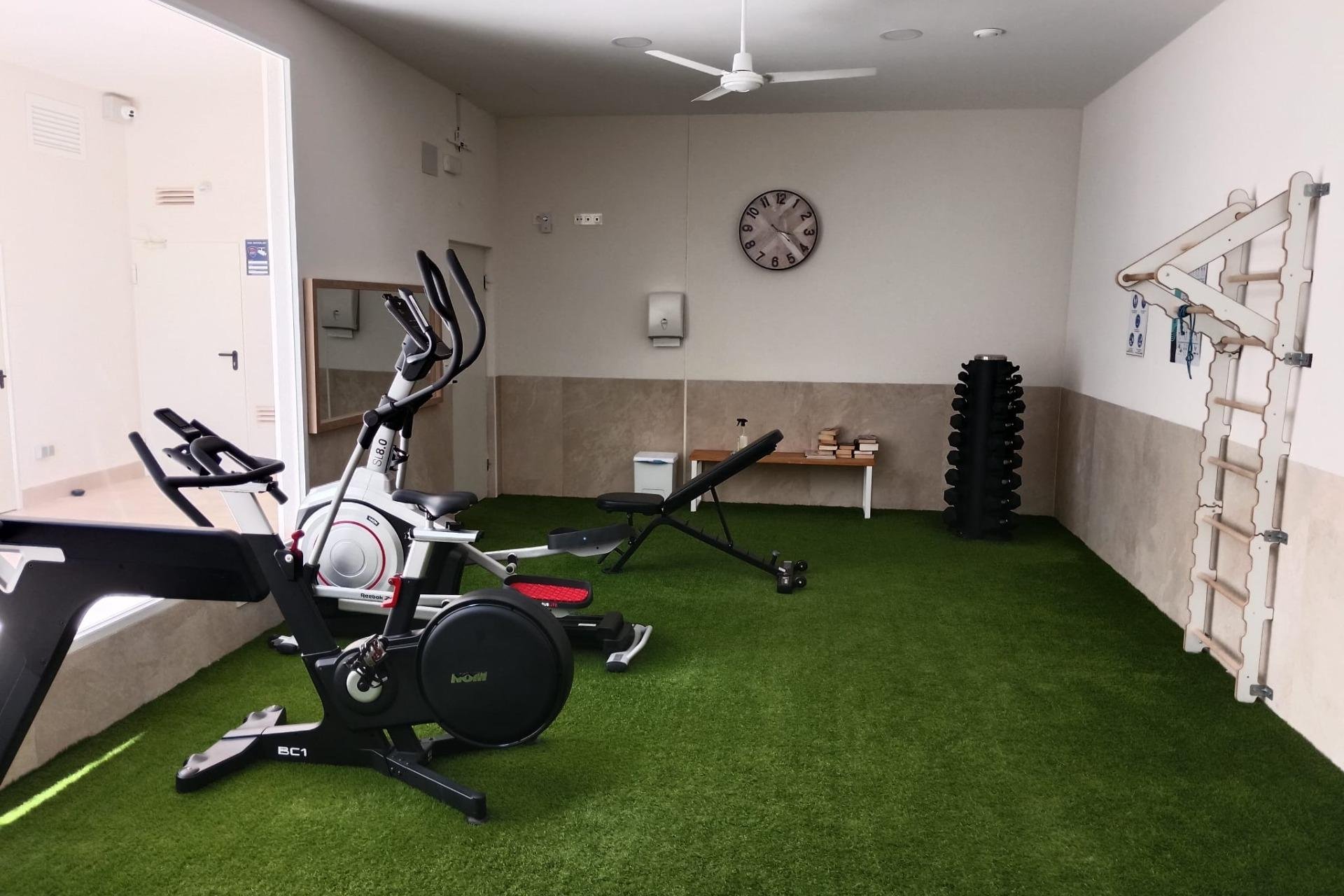 Resale - Apartment / Flat * - Guardamar del Segura * - El Raso *