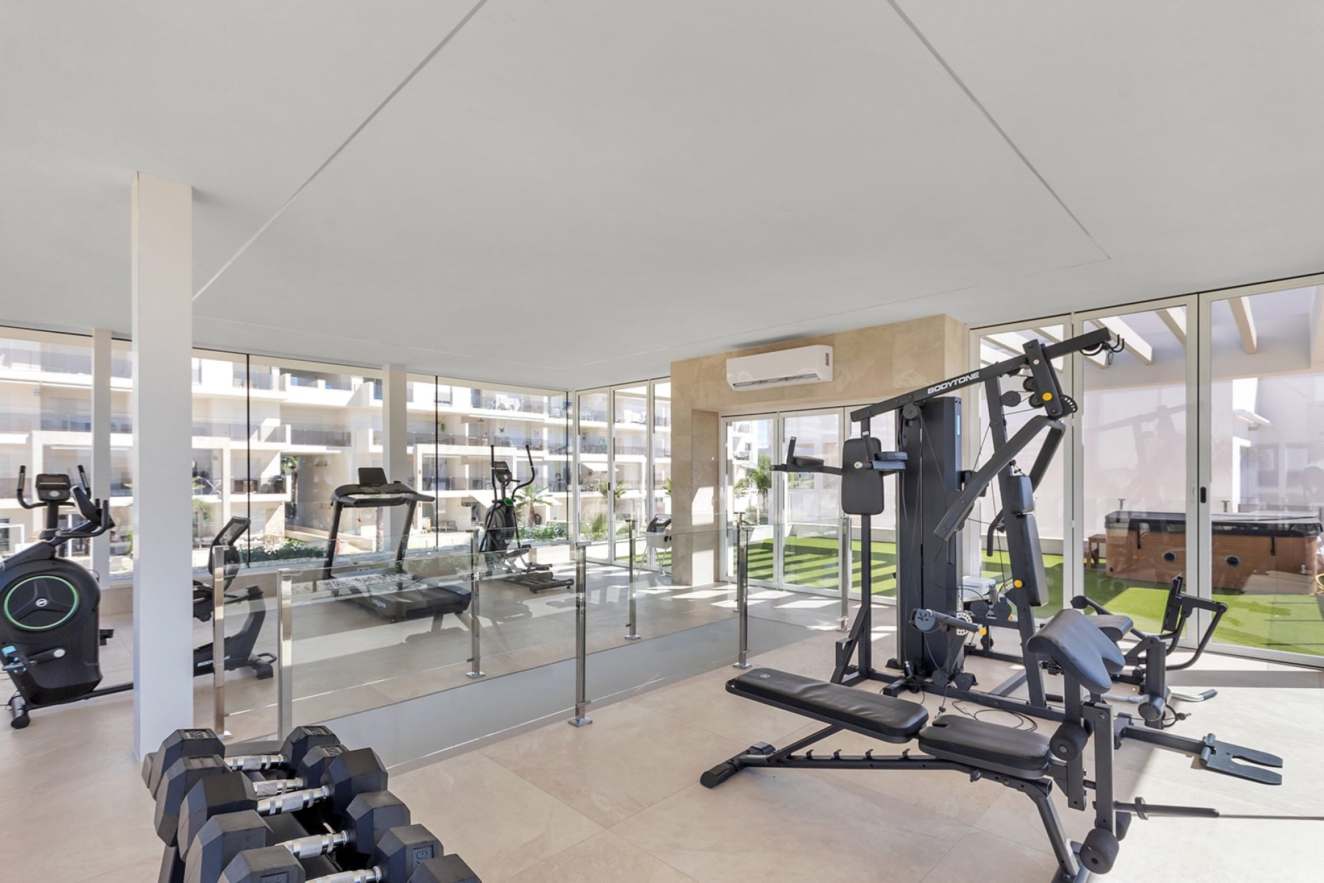 Resale - Apartment / Flat * - Guardamar del Segura * - El Raso *