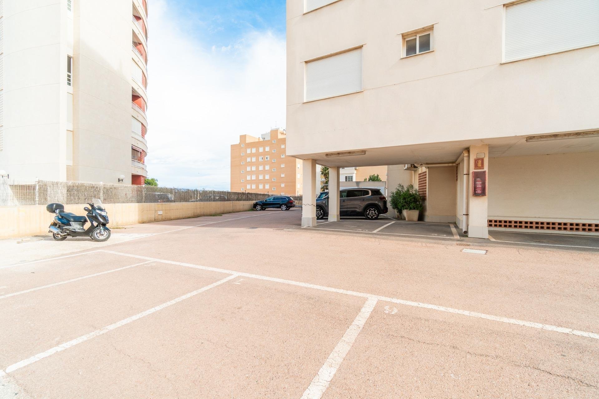 Resale - Apartment / Flat * - Guardamar del Segura * - Guardamar Playa