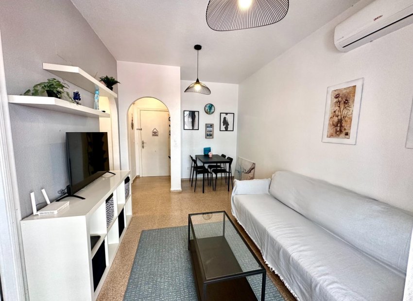 Resale - Apartment / flat - Guardamar del Segura - Pueblo