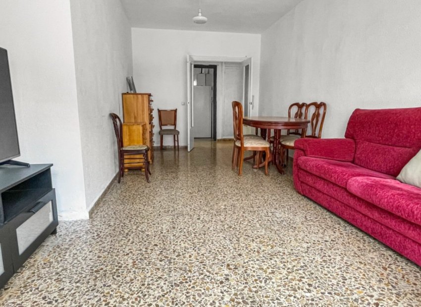 Resale - Apartment / Flat * - Guardamar del Segura * - Pueblo