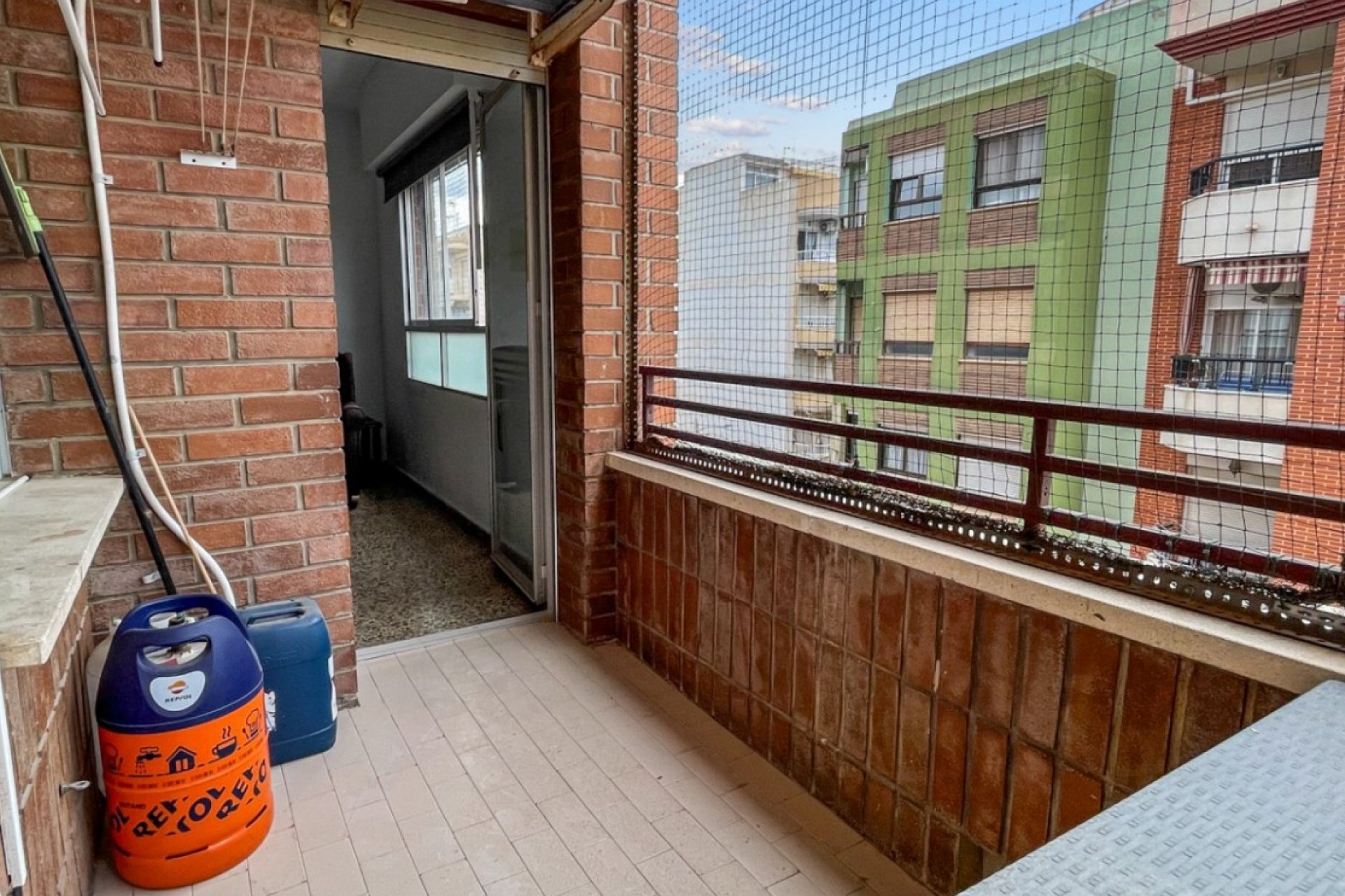 Resale - Apartment / Flat * - Guardamar del Segura * - Pueblo