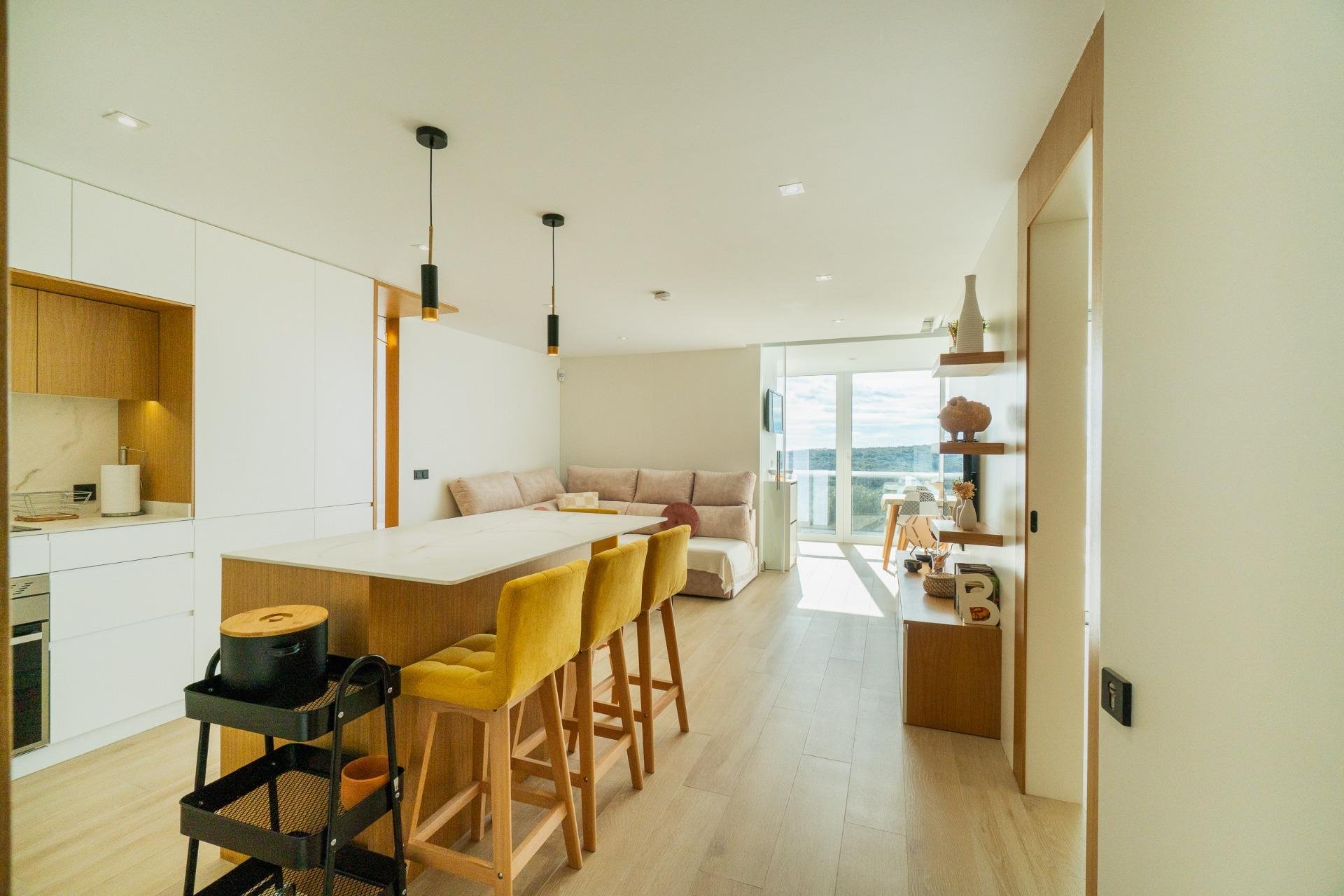 Resale - Apartment / Flat * - Guardamar del Segura * - Puerto Deportivo