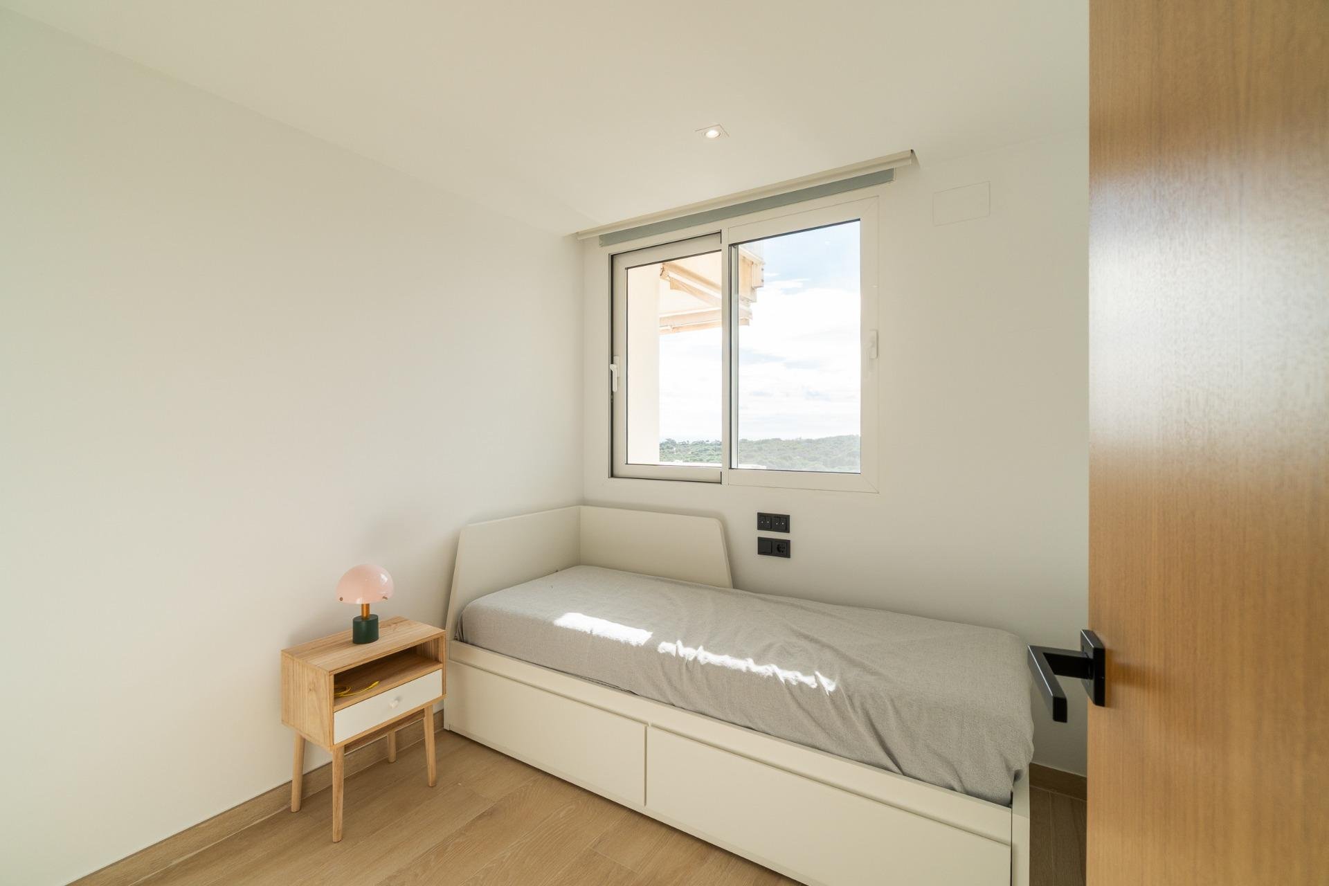 Resale - Apartment / Flat * - Guardamar del Segura * - Puerto Deportivo