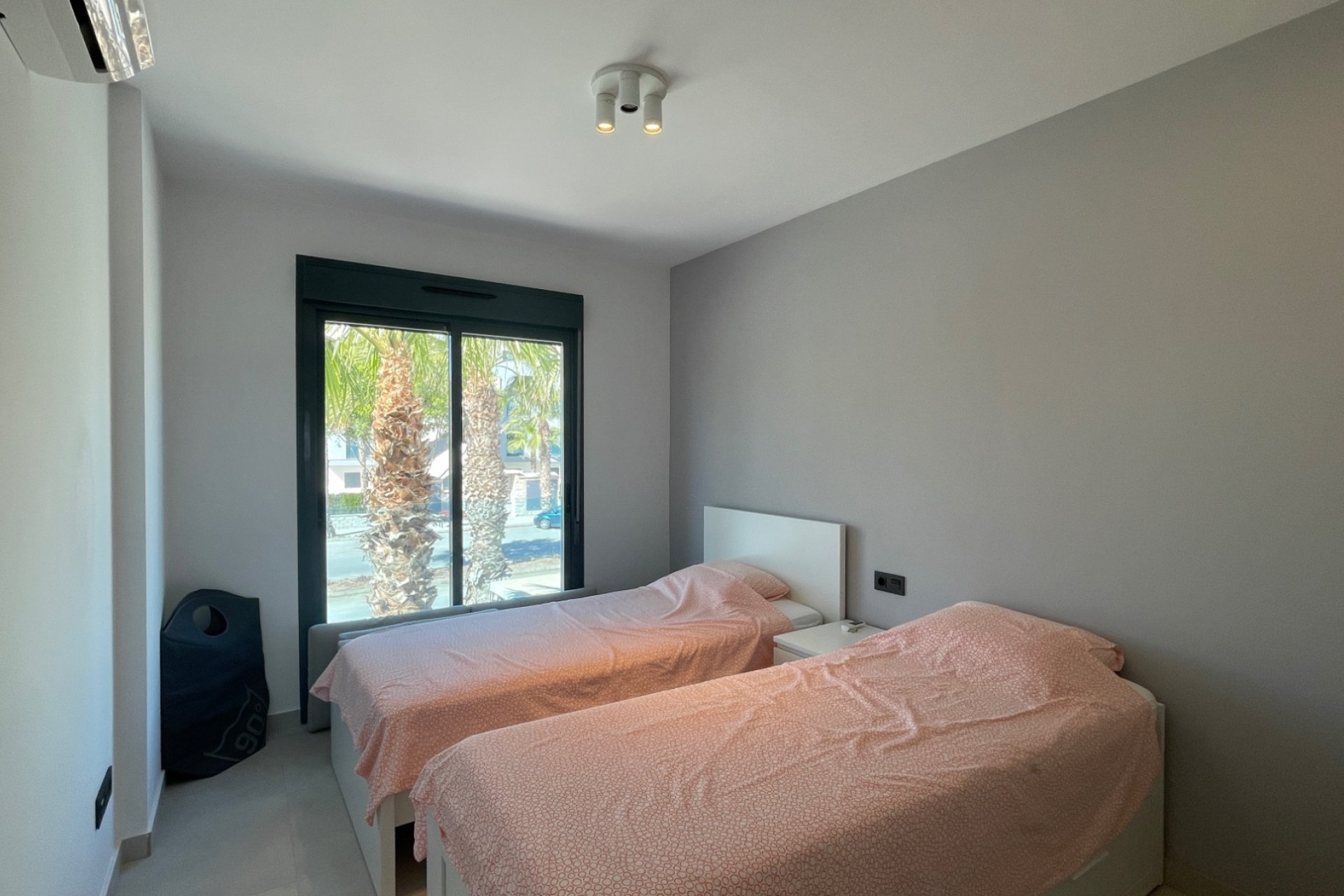 Resale - Apartment / flat - Guardamar del Segura