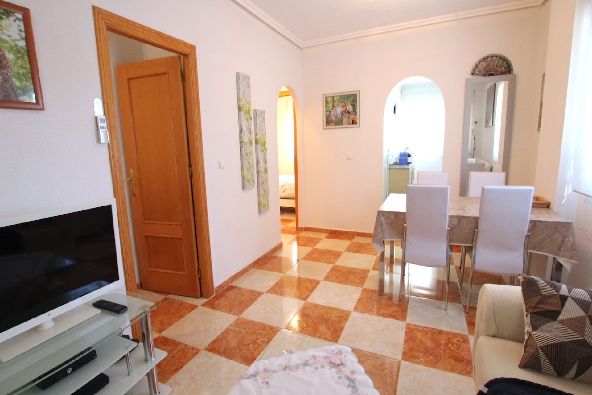 Resale - Apartment / Flat * - Heredades *