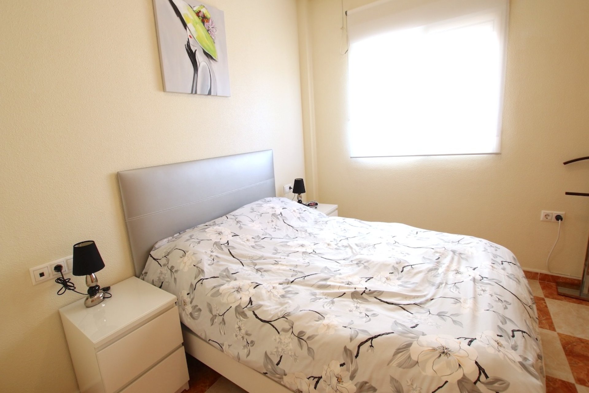 Resale - Apartment / Flat * - Heredades *