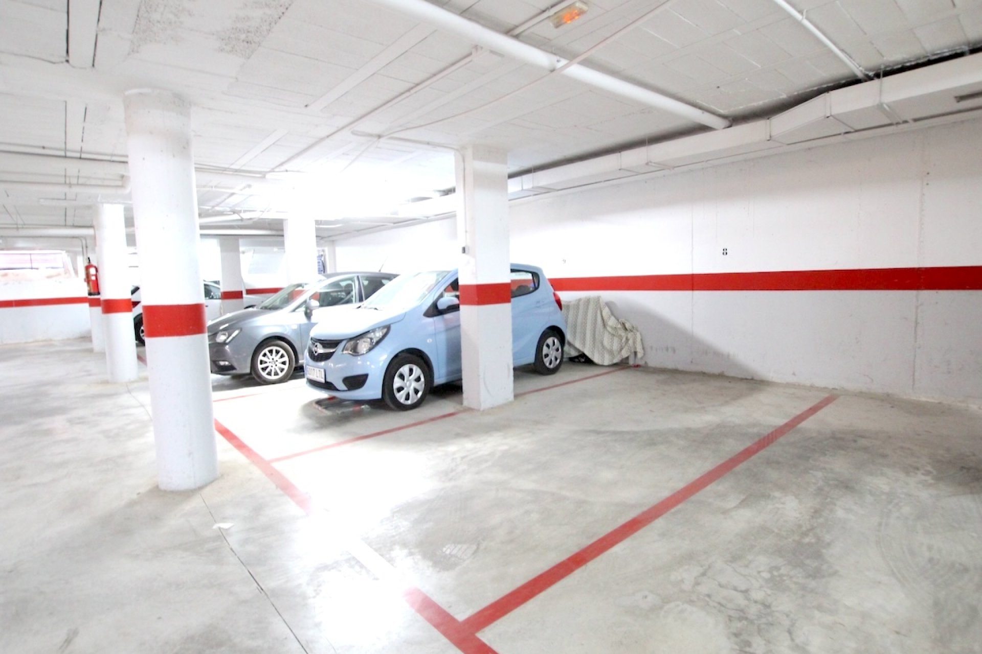 Resale - Apartment / Flat * - Heredades *