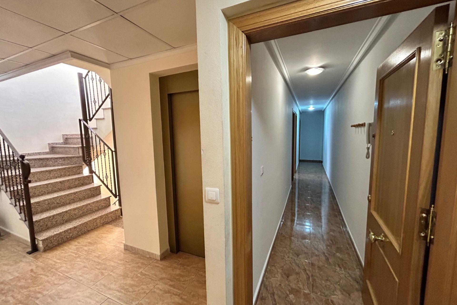 Resale - Apartment / Flat * - Jacarilla * - pueblo