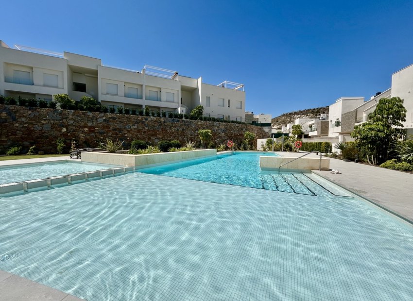 Resale - Apartment / Flat * - La Finca Golf *