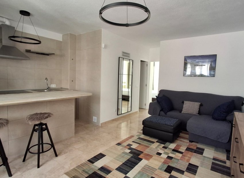 Resale - Apartment / Flat * - La Mata *