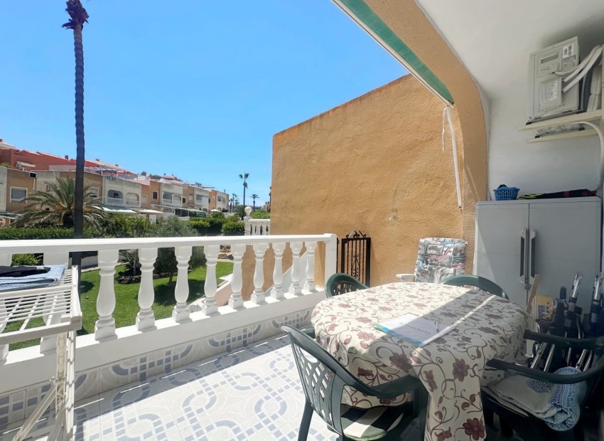 Resale - Apartment / Flat * - La Mata *