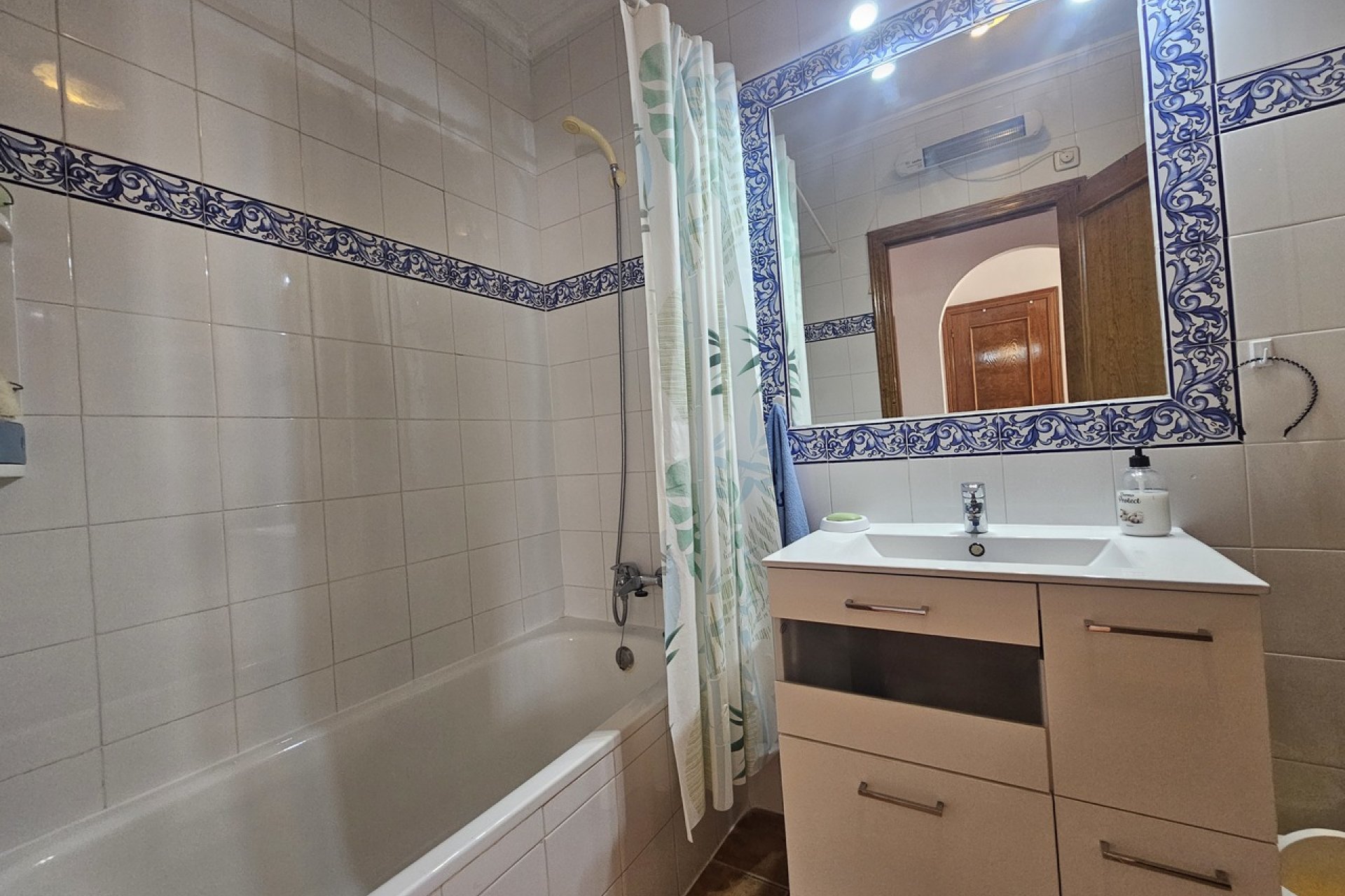 Resale - Apartment / Flat * - La Zenia *