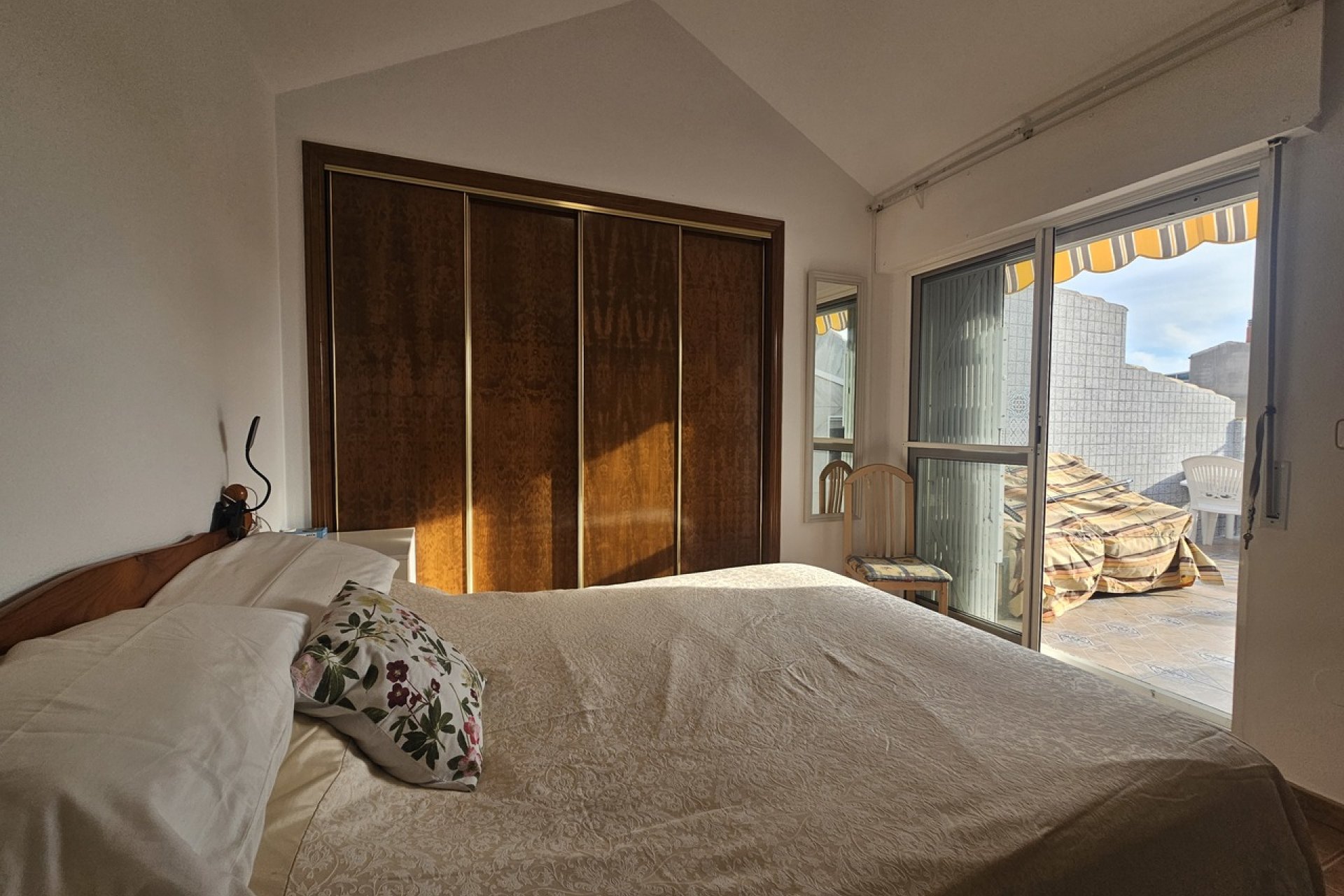 Resale - Apartment / Flat * - La Zenia *