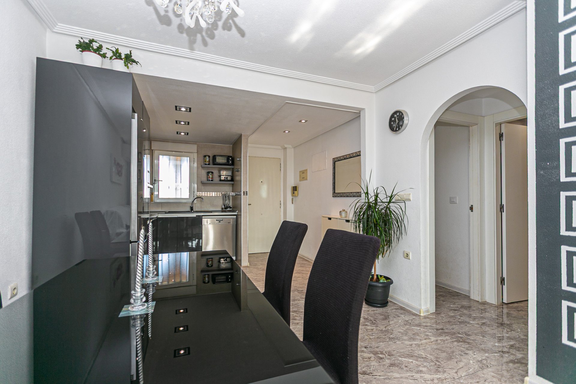 Resale - Apartment / Flat * - La Zenia *