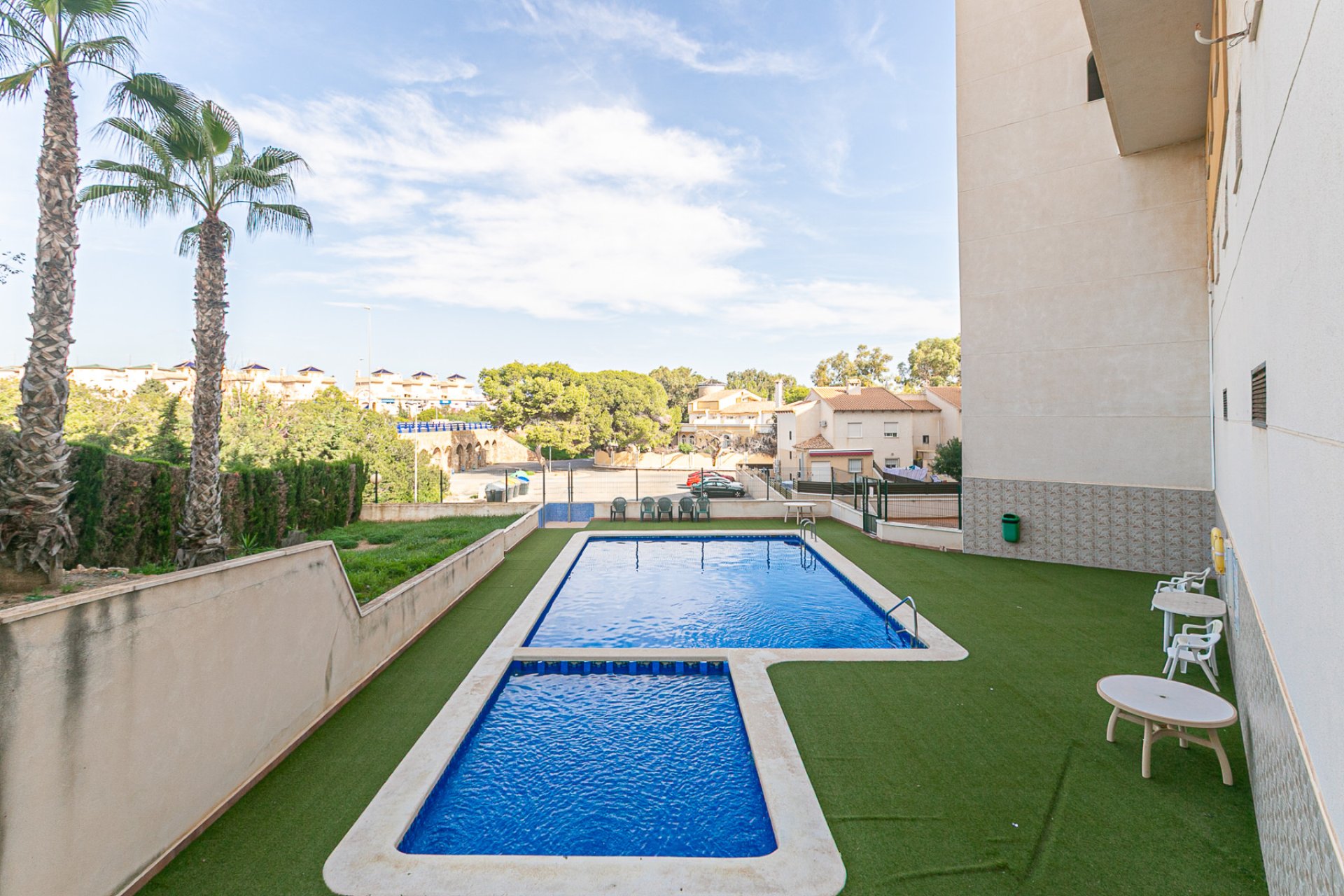 Resale - Apartment / Flat * - La Zenia *