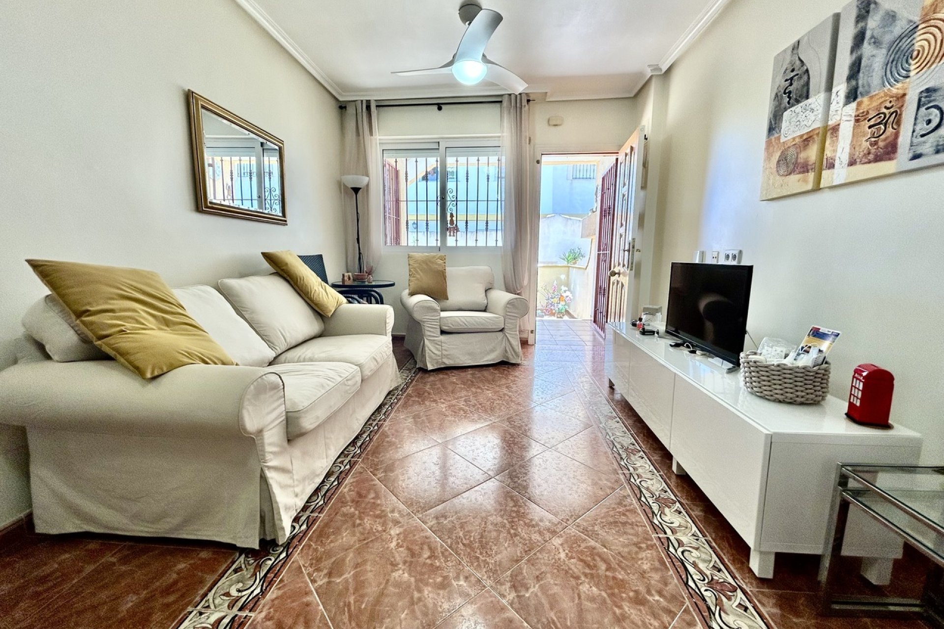 Resale - Apartment / Flat * - La Zenia *