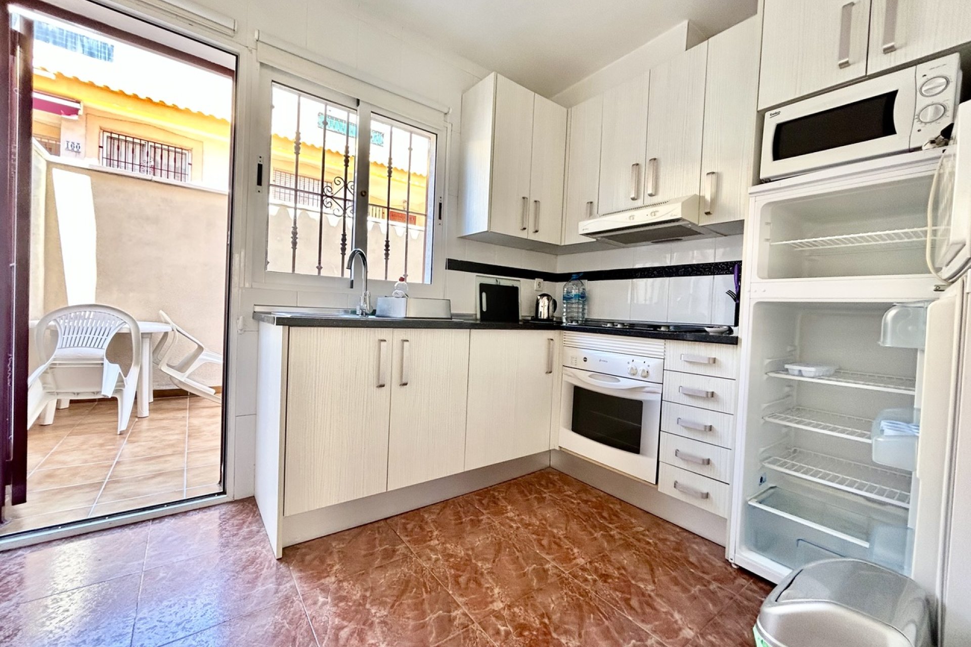 Resale - Apartment / Flat * - La Zenia *