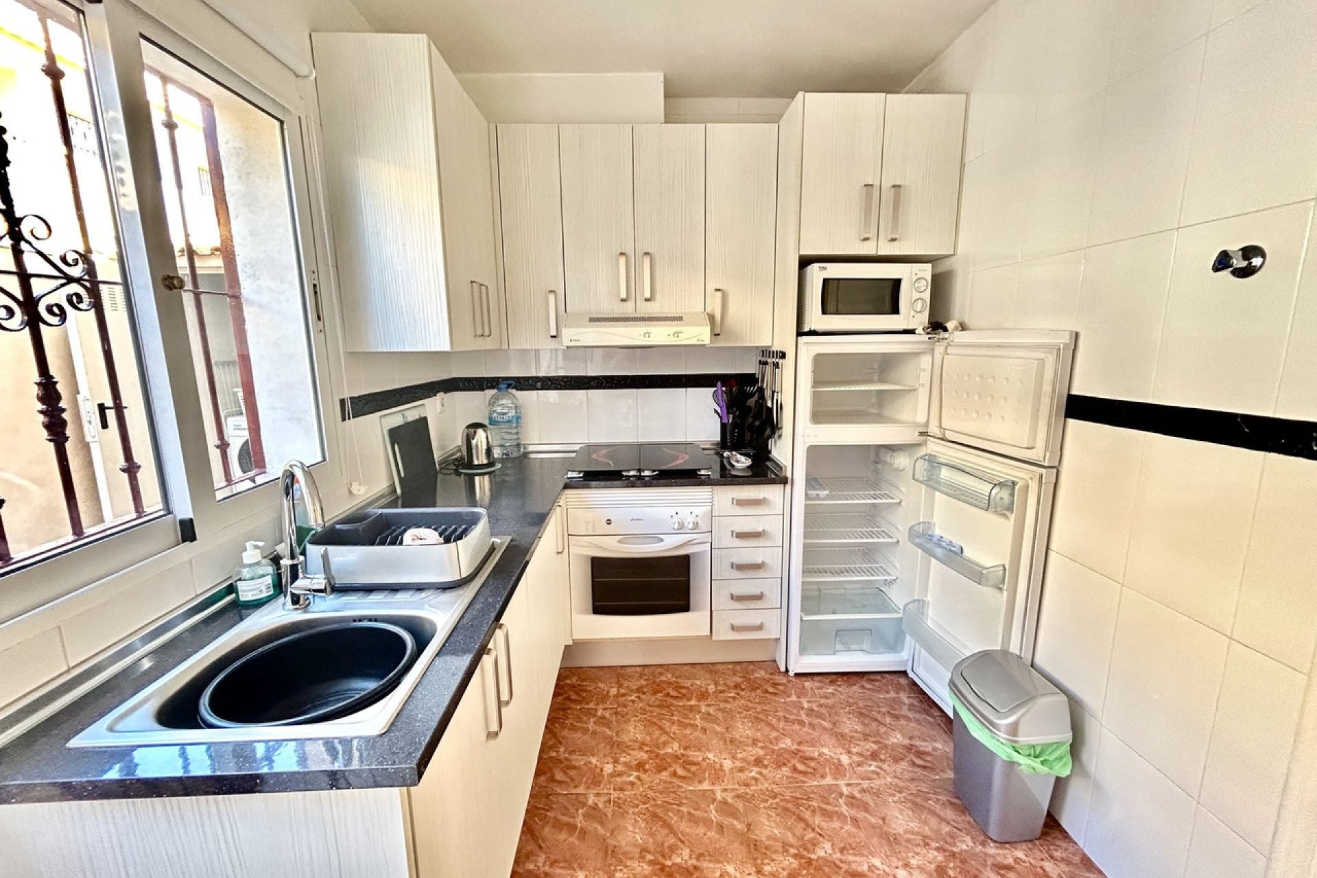 Resale - Apartment / Flat * - La Zenia *