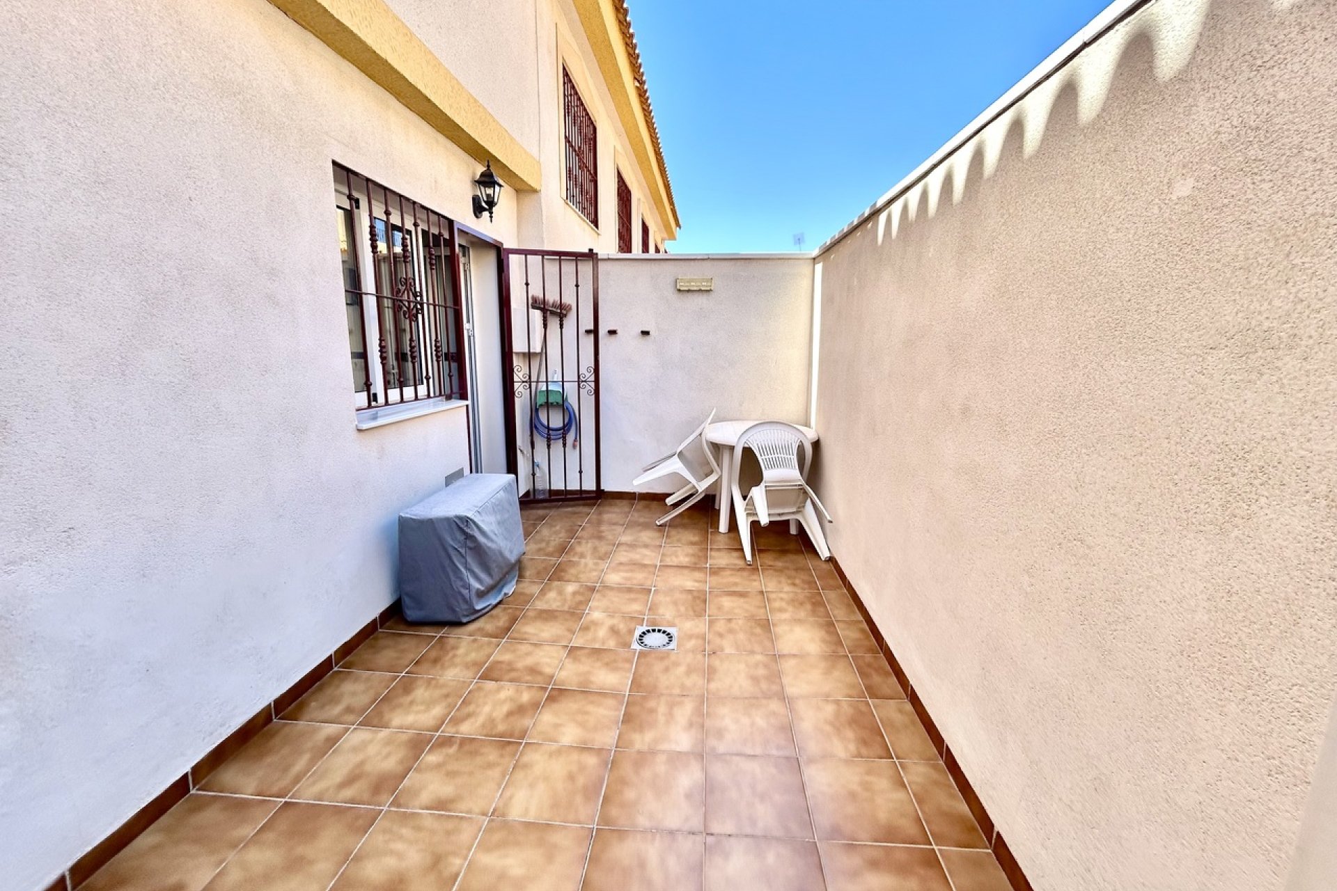 Resale - Apartment / Flat * - La Zenia *