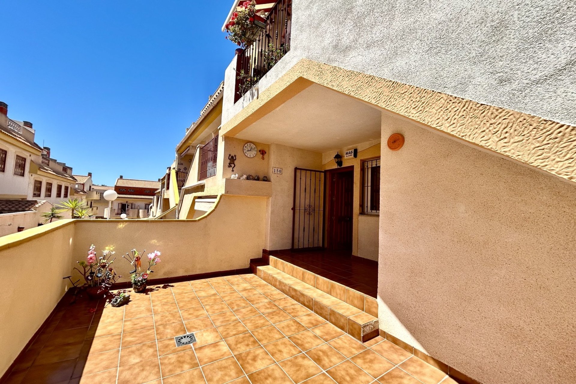 Resale - Apartment / Flat * - La Zenia *