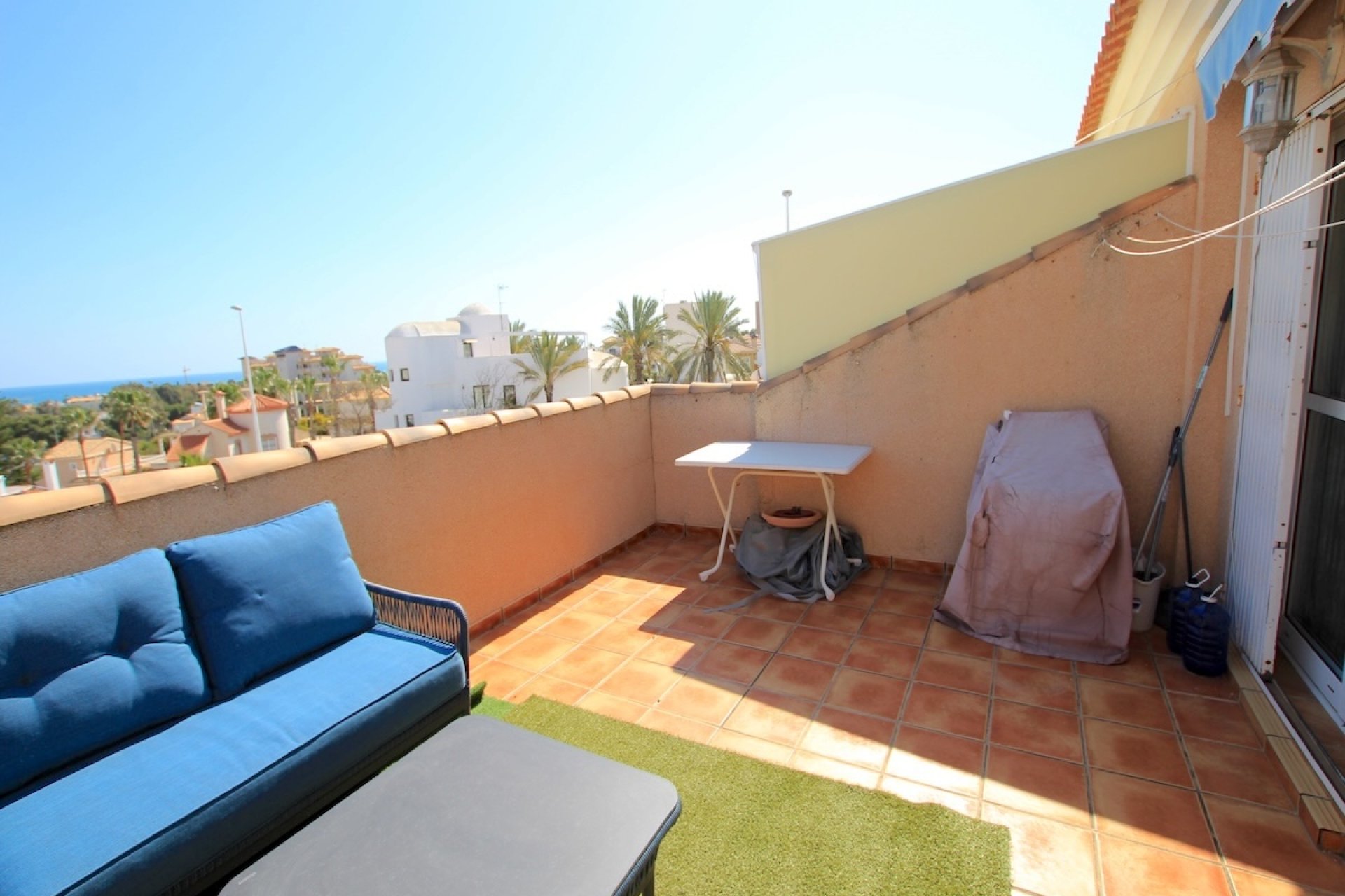 Resale - Apartment / Flat * - La Zenia *