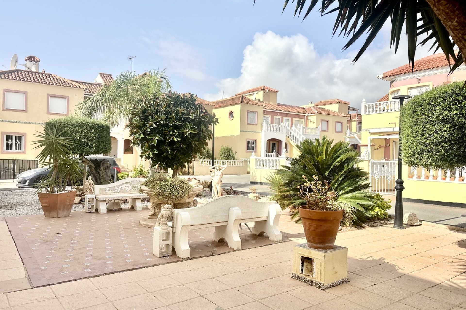 Resale - Apartment / Flat * - La Zenia *