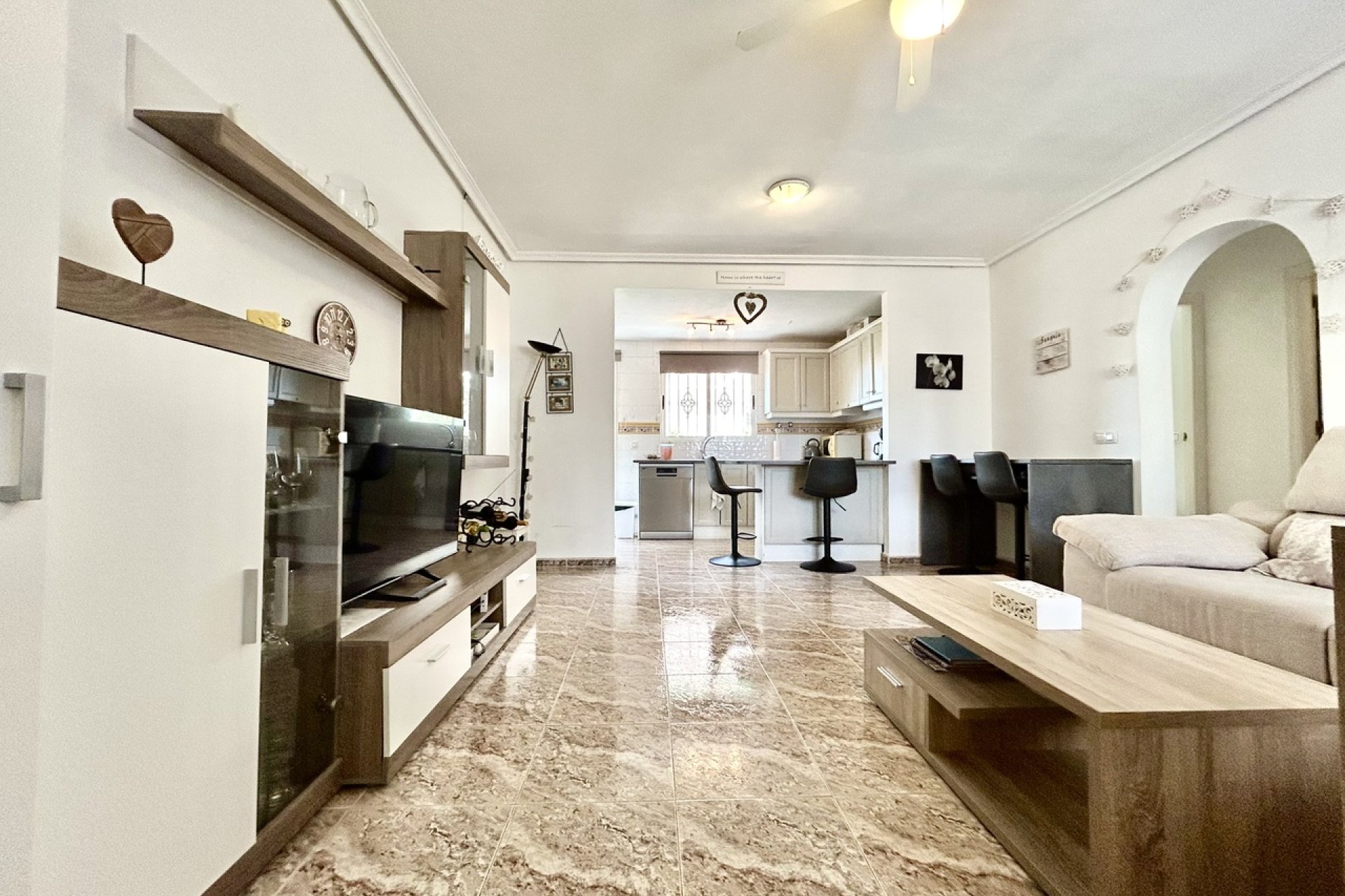 Resale - Apartment / Flat * - La Zenia *