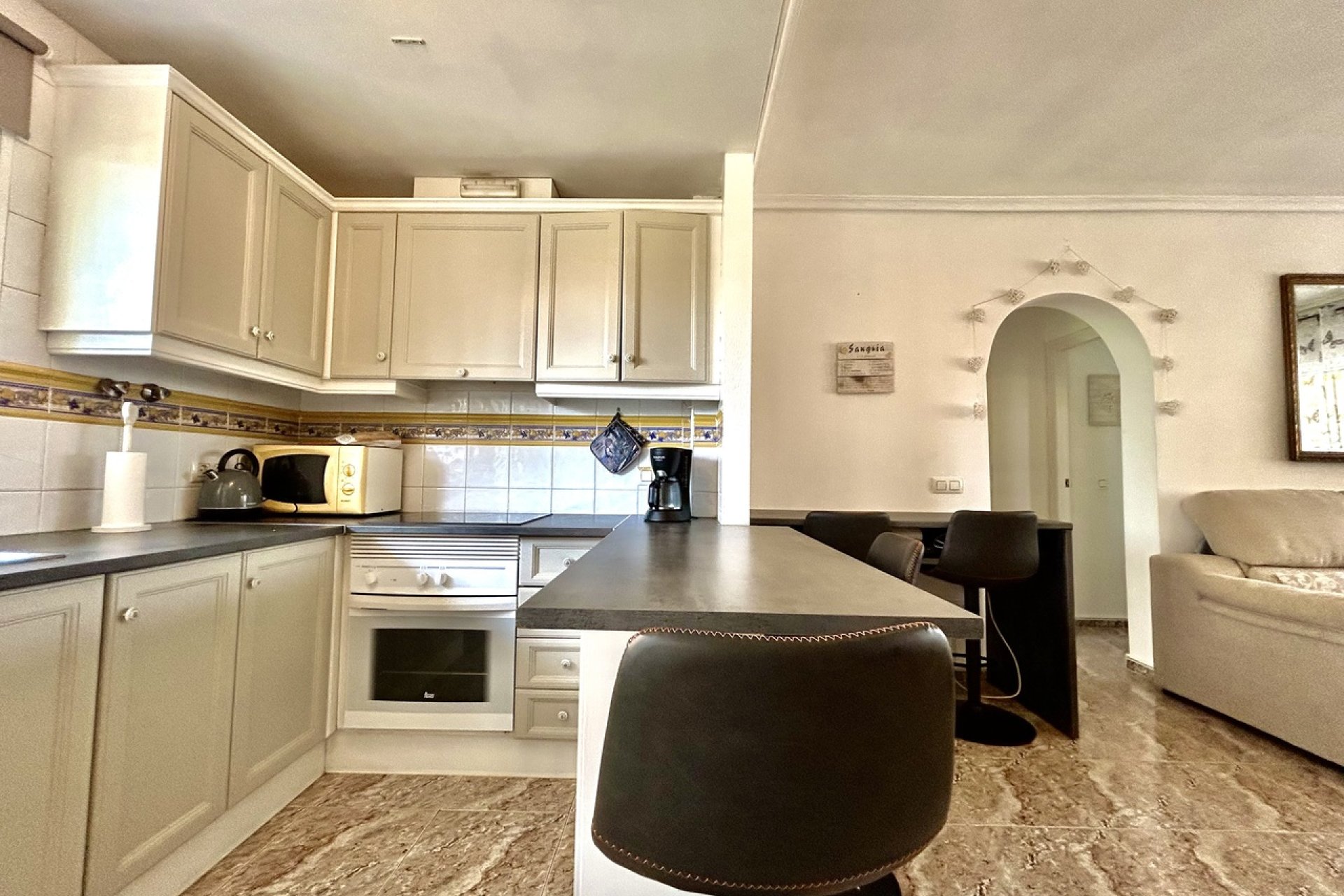Resale - Apartment / Flat * - La Zenia *
