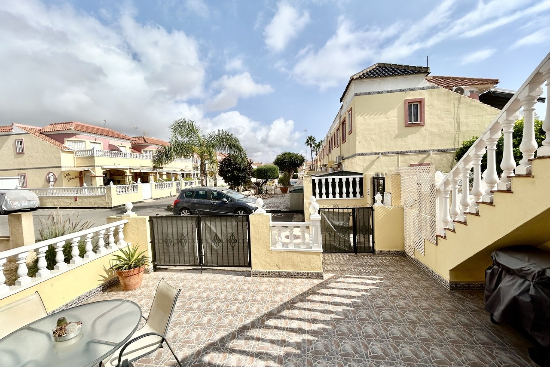 Resale - Apartment / Flat * - La Zenia *