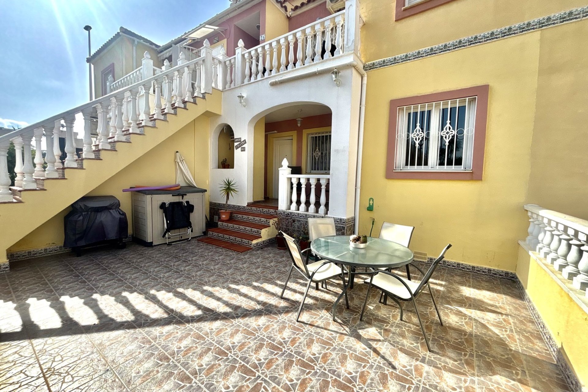 Resale - Apartment / Flat * - La Zenia *
