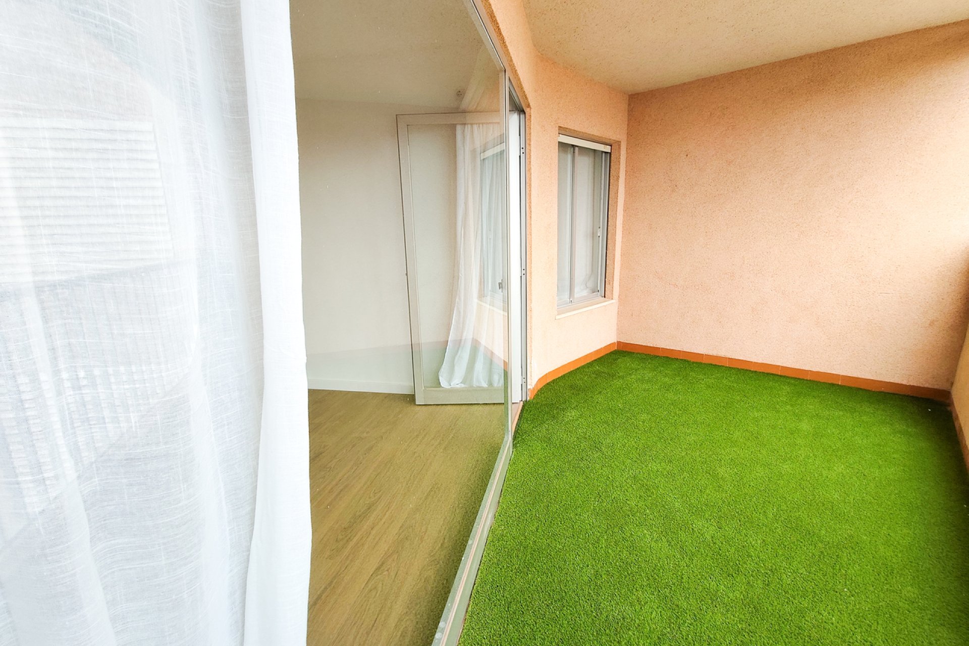 Resale - Apartment / Flat * - La Zenia *