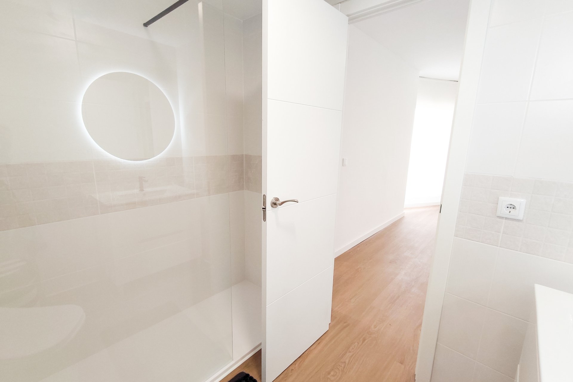 Resale - Apartment / Flat * - La Zenia *