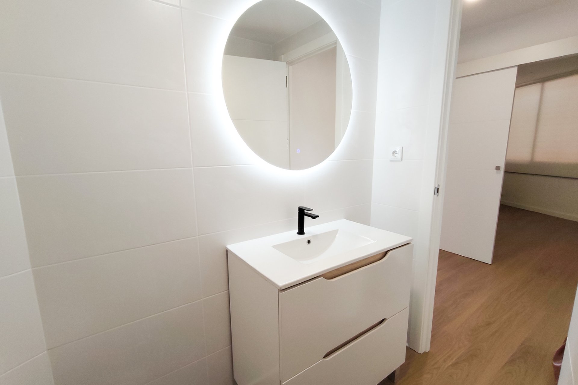 Resale - Apartment / Flat * - La Zenia *