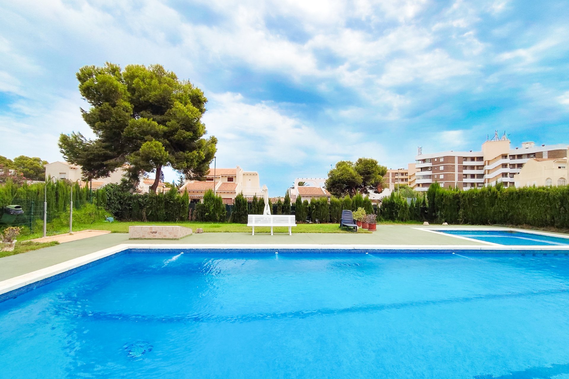 Resale - Apartment / Flat * - La Zenia *
