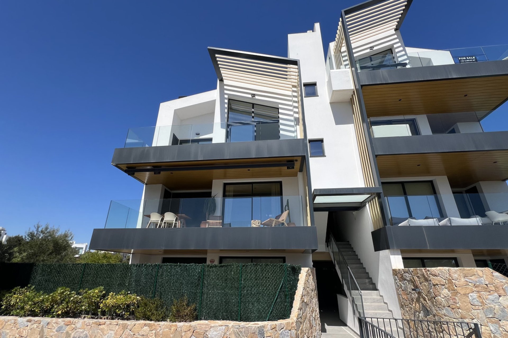 Resale - Apartment / Flat * - Las Colinas Golf * - Las Colinas Golf Resort *