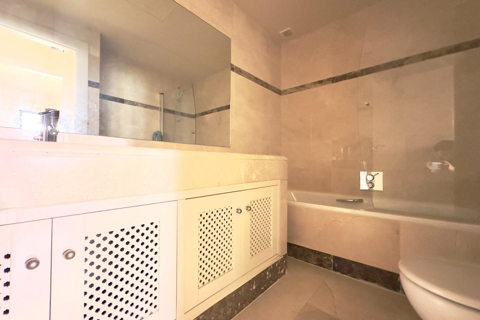 Resale - Apartment / Flat * - Los Alcazares * - Punta Calera