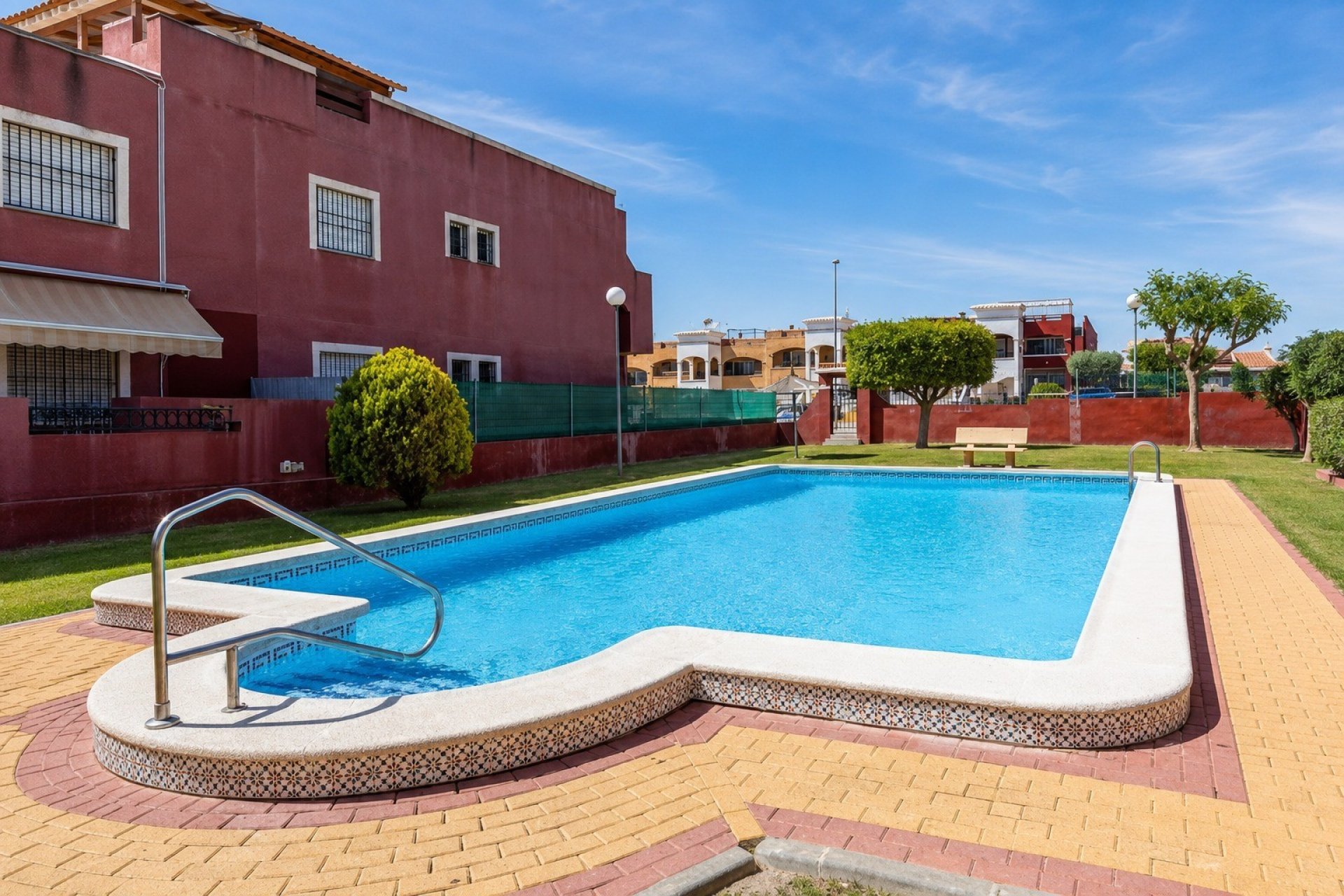Resale - Apartment / Flat * - Los Altos - Dream Hills - Dream Hills 2