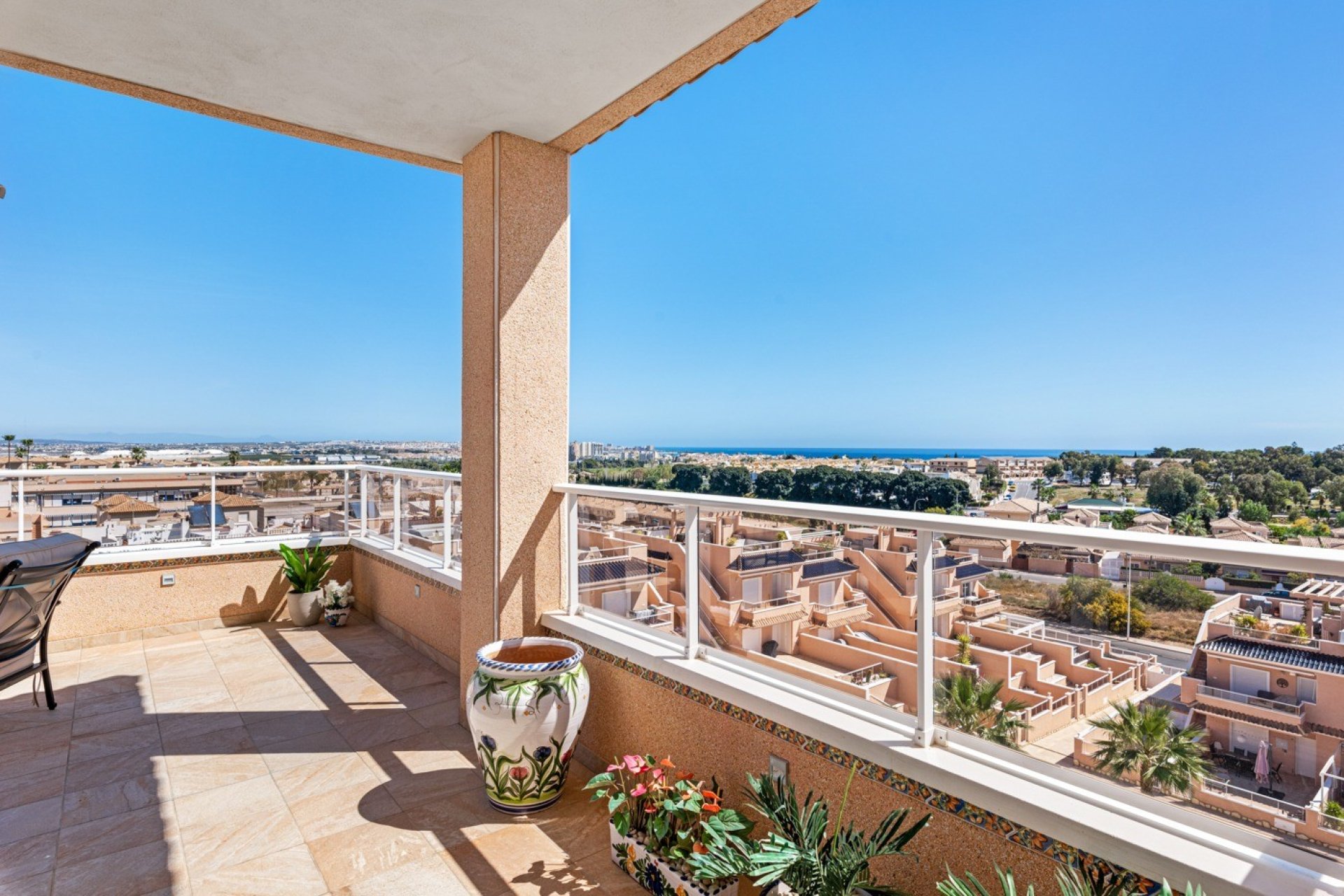 Resale - Apartment / Flat * - Los Altos * - Torrevieja