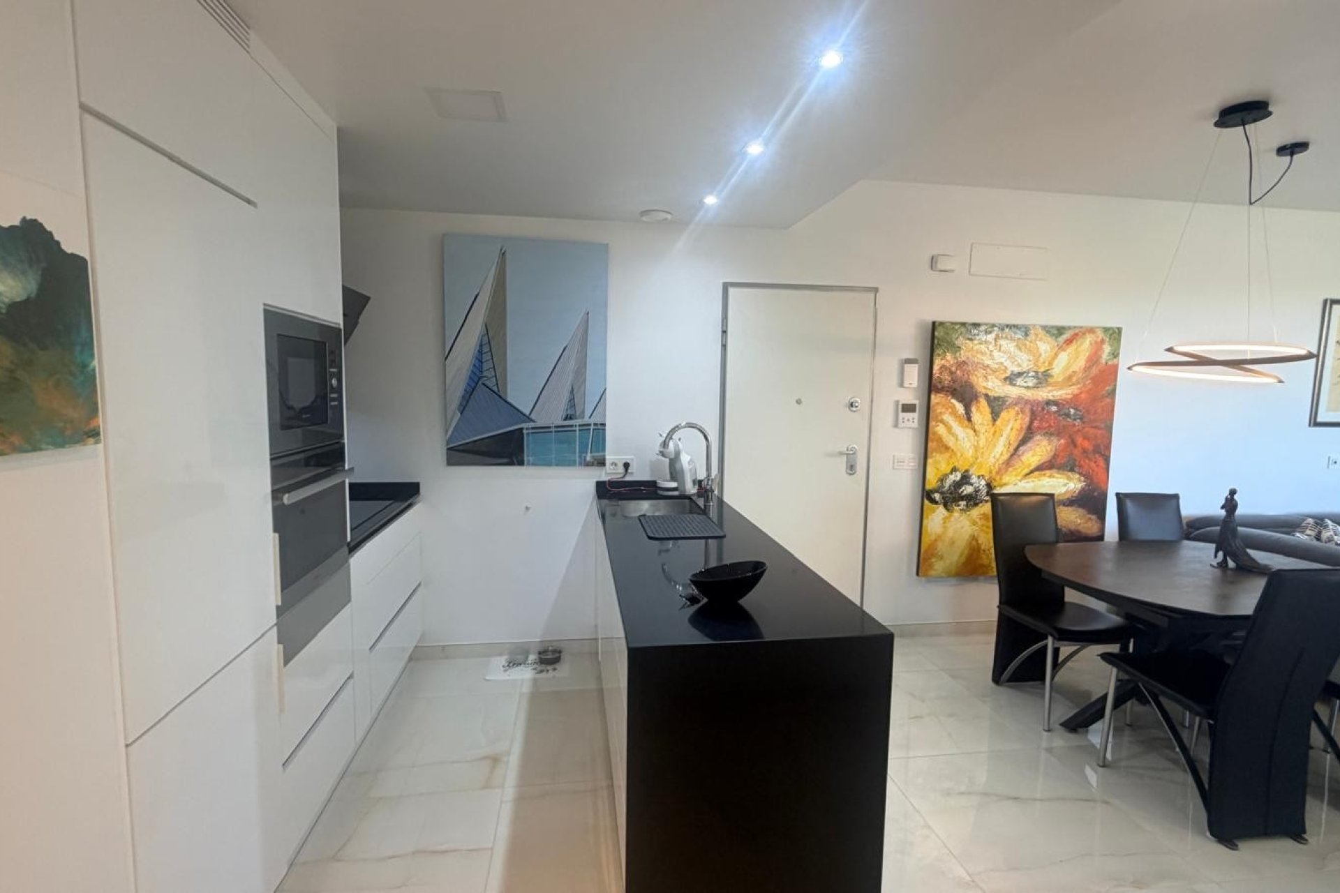 Resale - Apartment / Flat * - Los Altos * - Torrevieja *