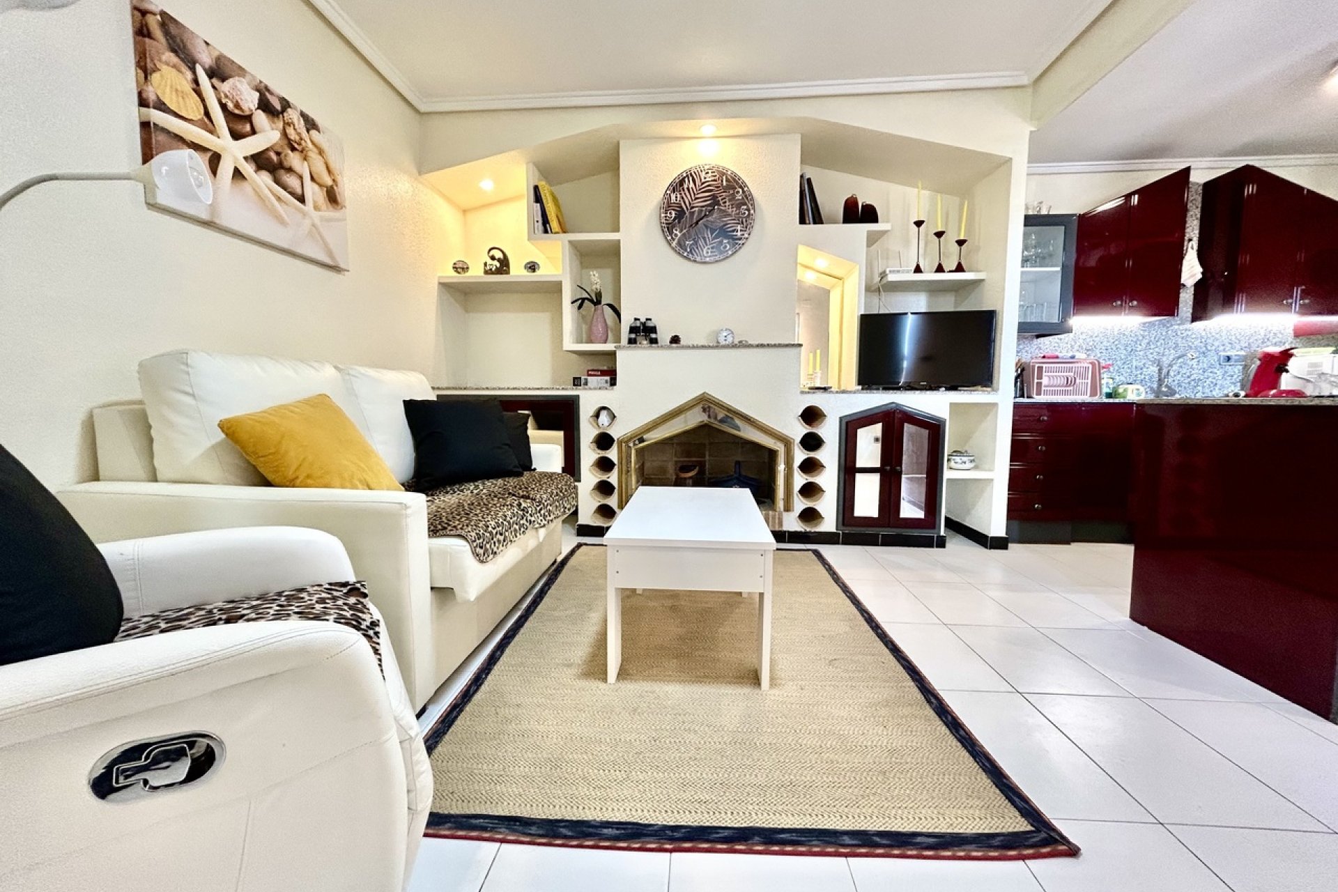 Resale - Apartment / Flat * - Los Altos *