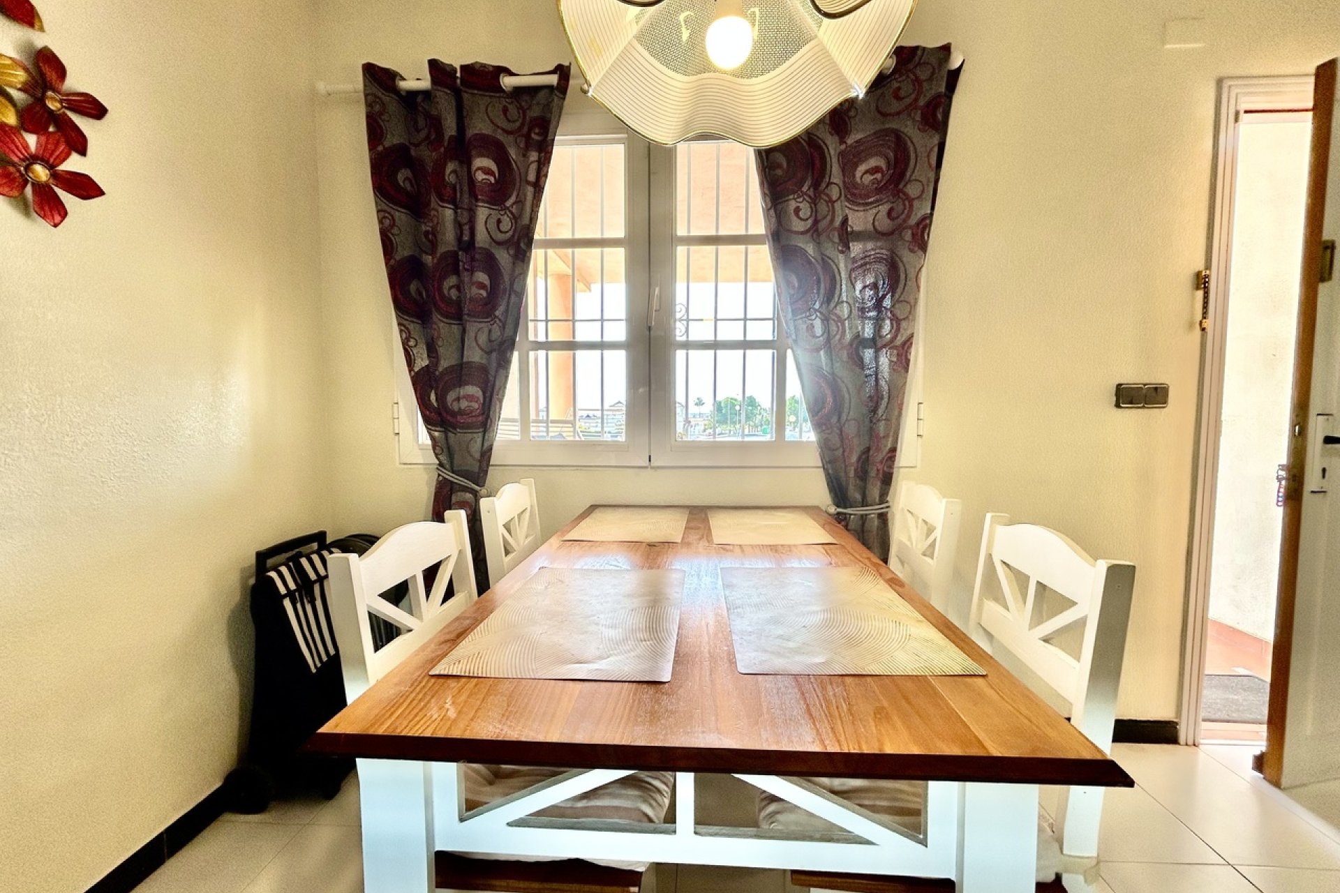 Resale - Apartment / Flat * - Los Altos *