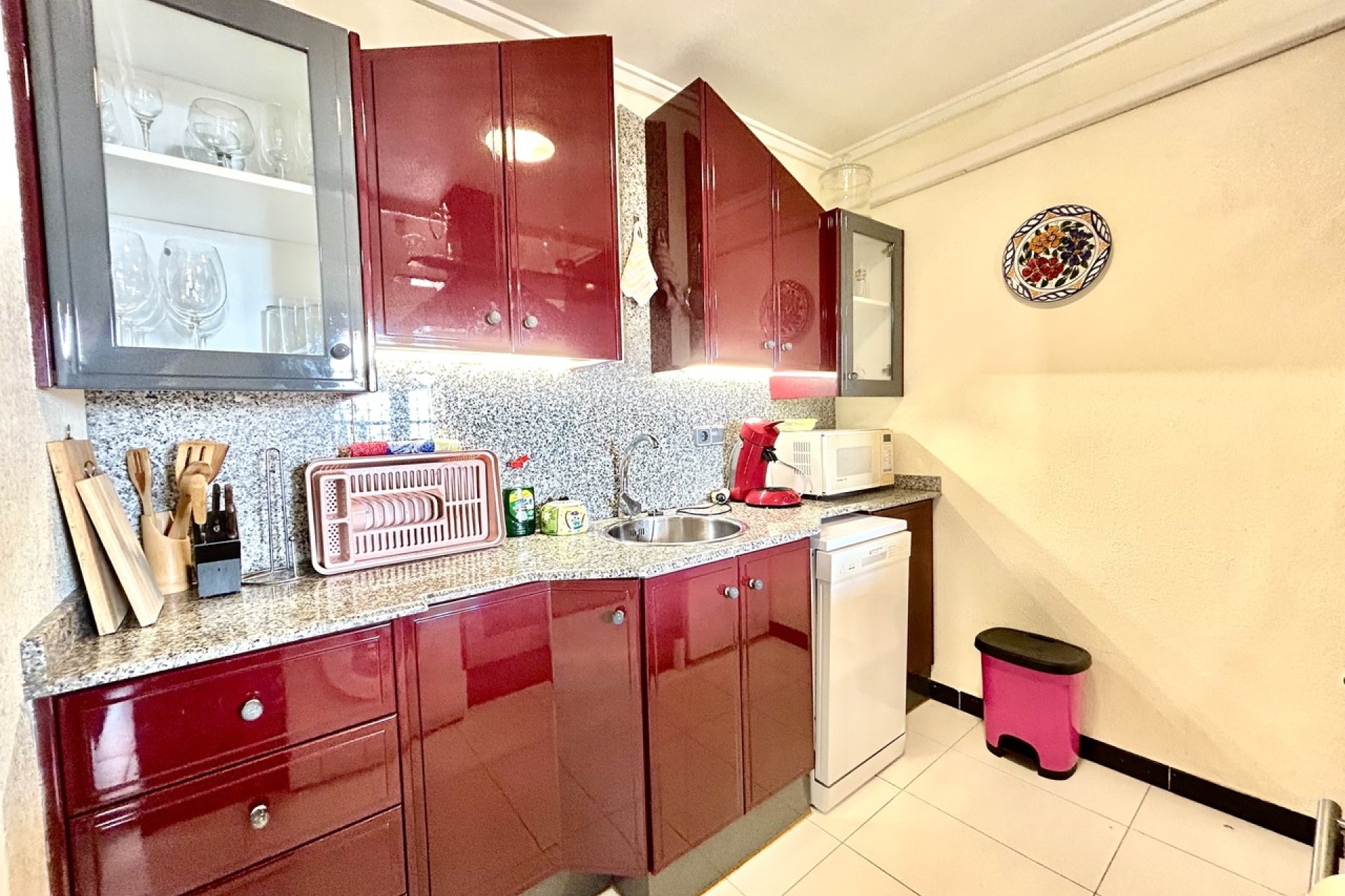 Resale - Apartment / Flat * - Los Altos *